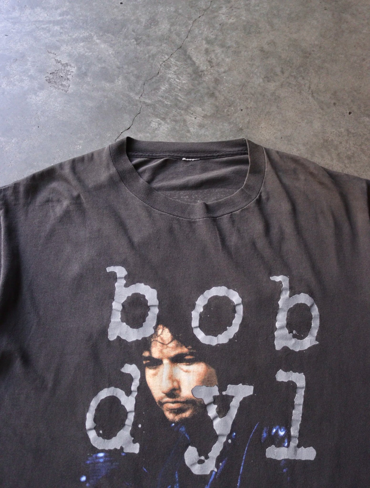 2000S FADED BOB DYLA N BAND TEE