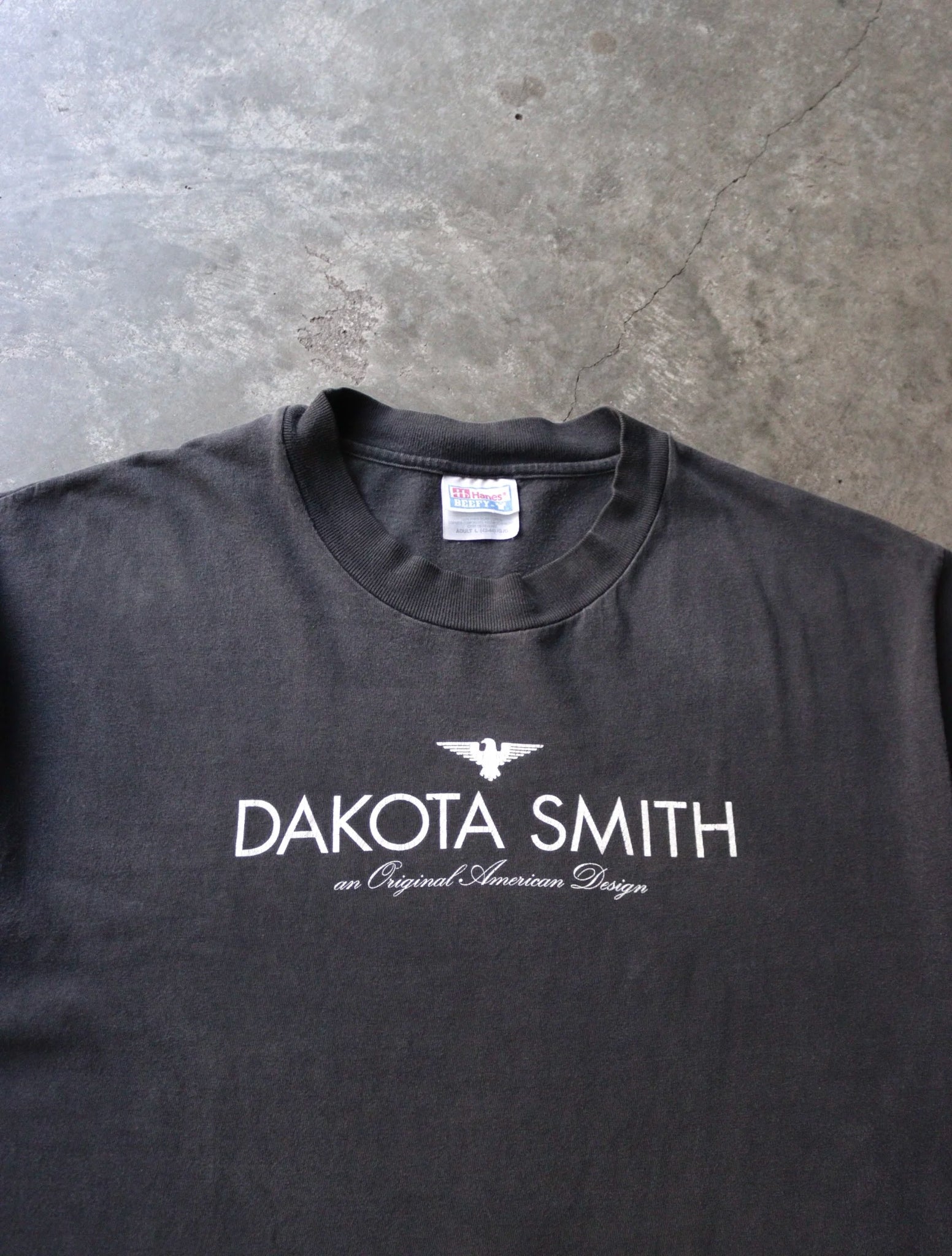 2000S DAKOTA SMITH FADED TEE