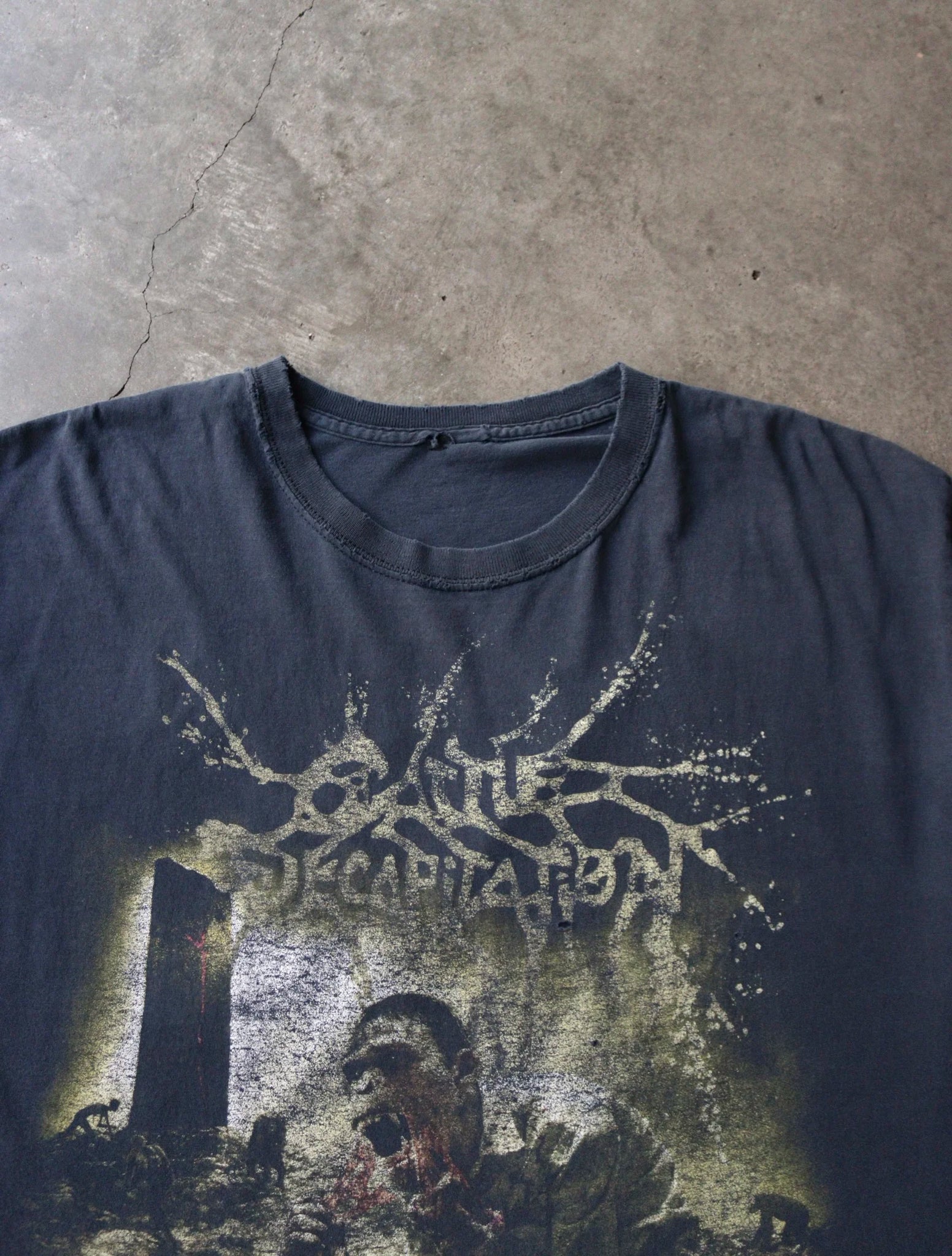 2000S FADED DECAPITATION TEE