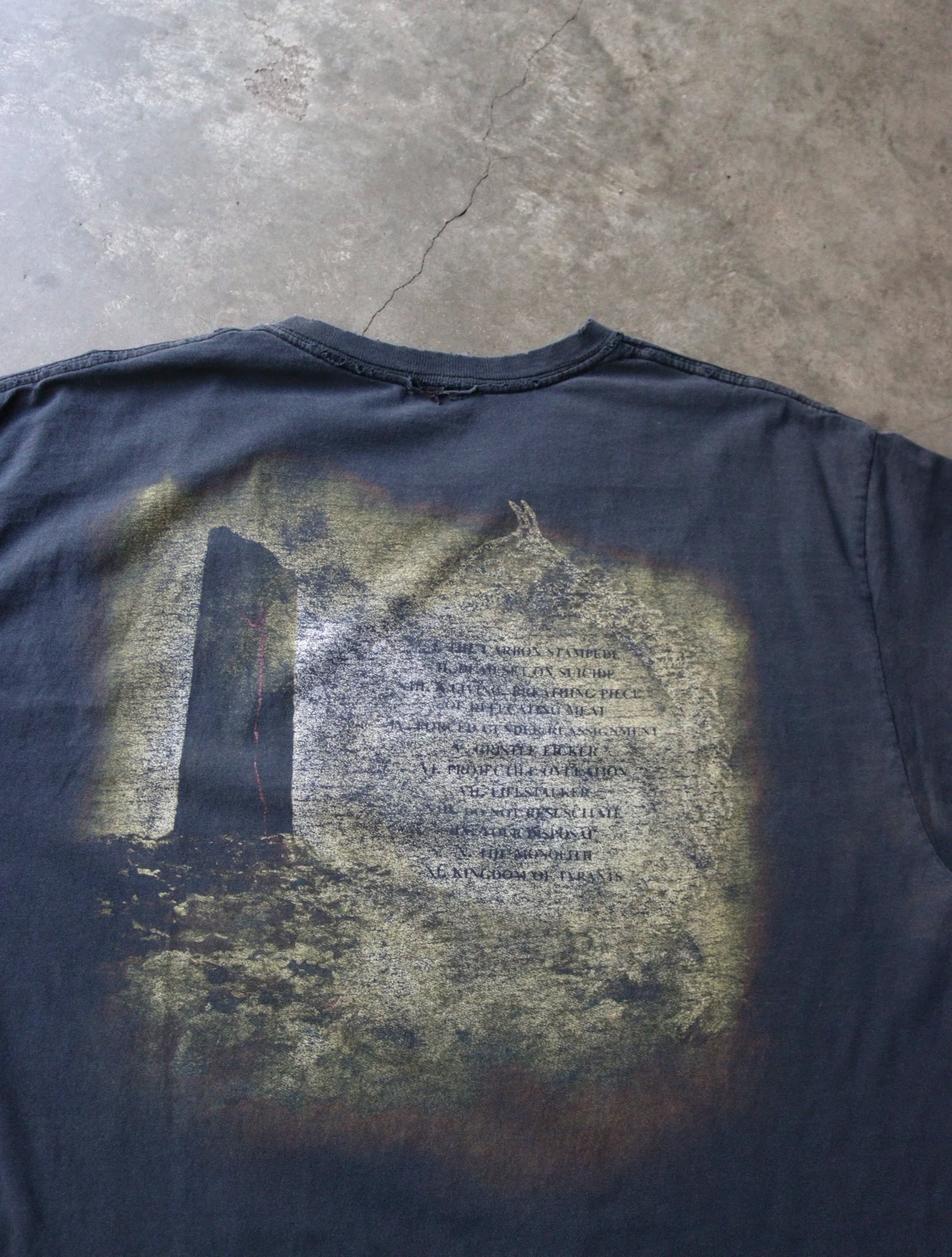 2000S FADED DECAPITATION TEE