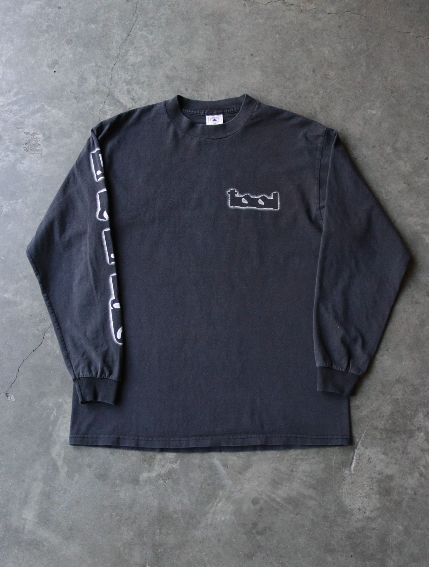 1990S TOOL BAND L/S TEE