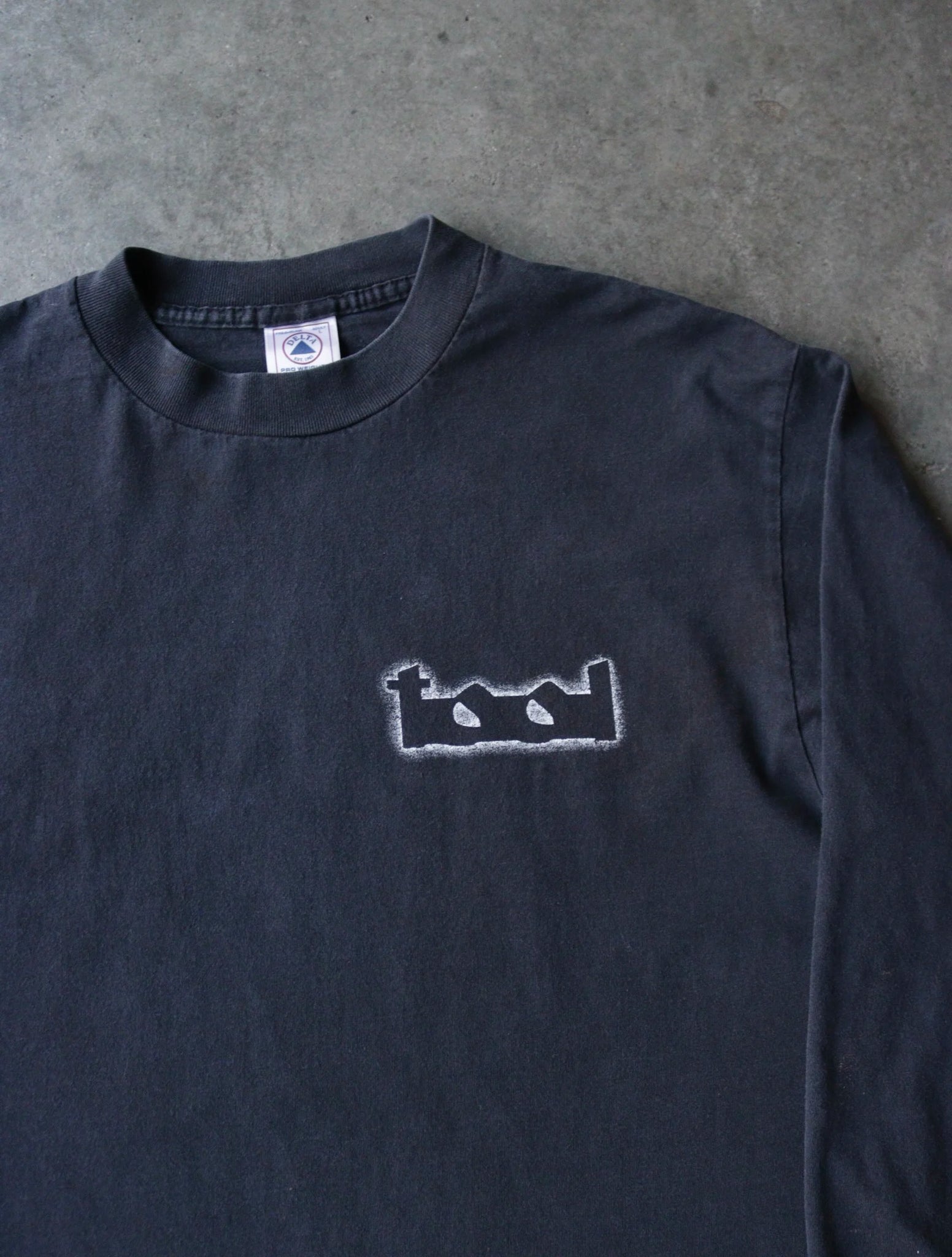 1990S TOOL BAND L/S TEE