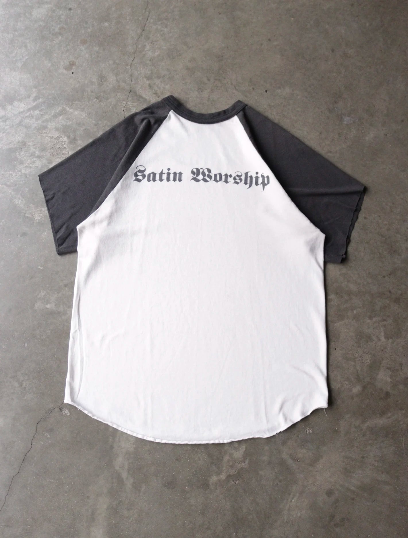 2000S SATIN WORSHIP TWO TONE TEE