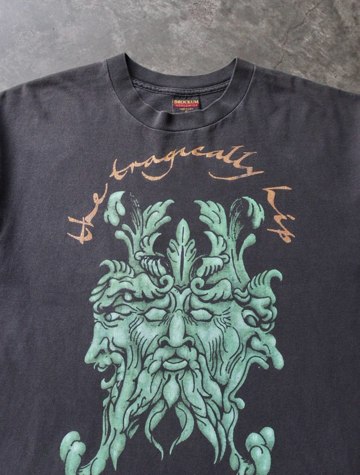 2000S THE TRAGICALLY TRIP TEE