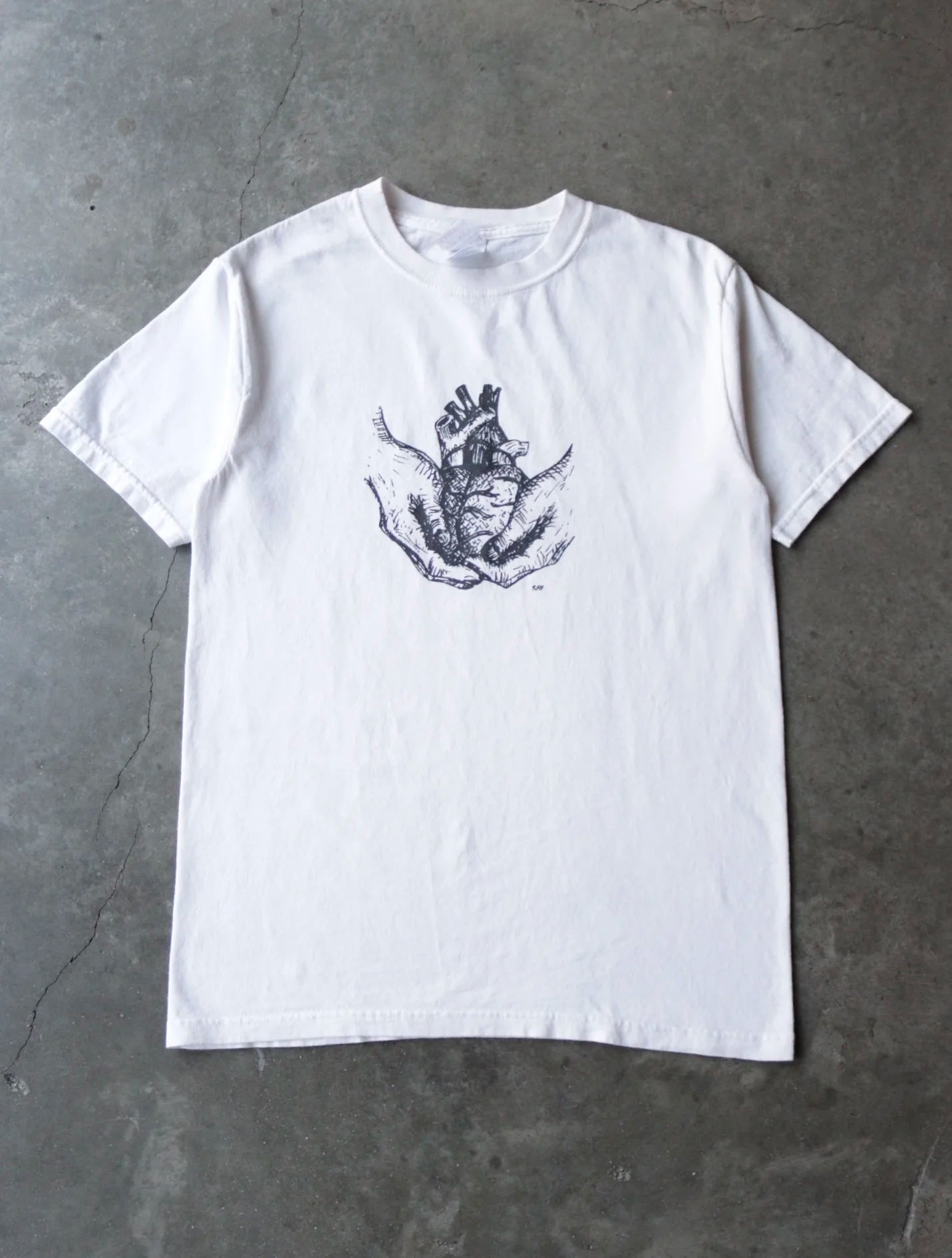 2000S HEART TEE