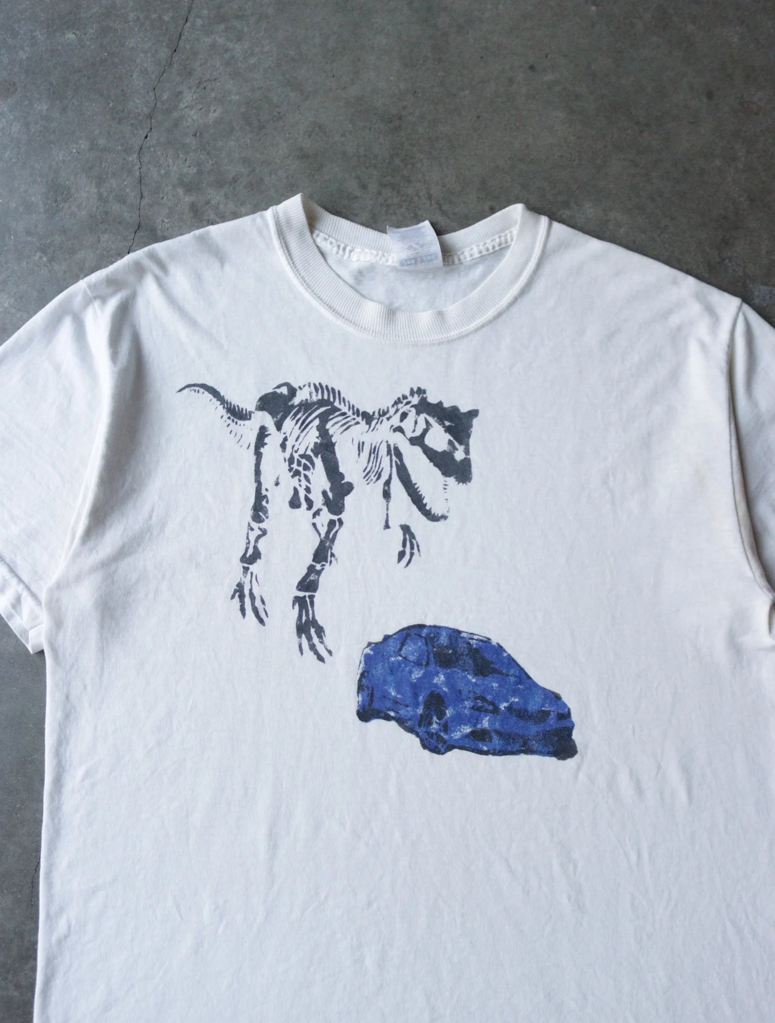 2000S DINO TEE