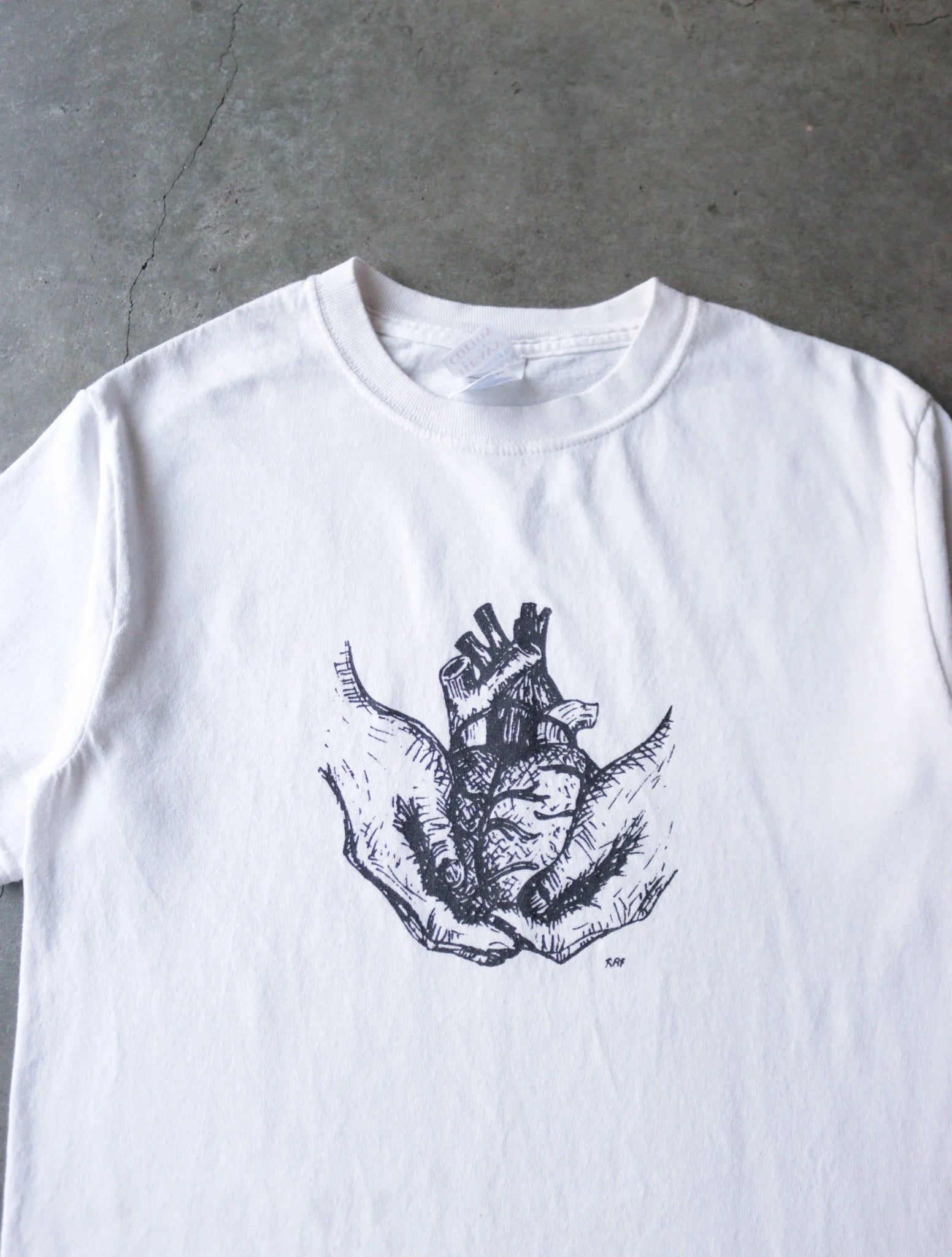 2000S HEART TEE