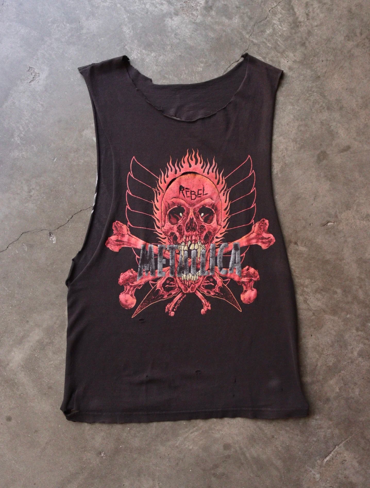 1990S DISTRESSED CHOPPED METALLICA TEE