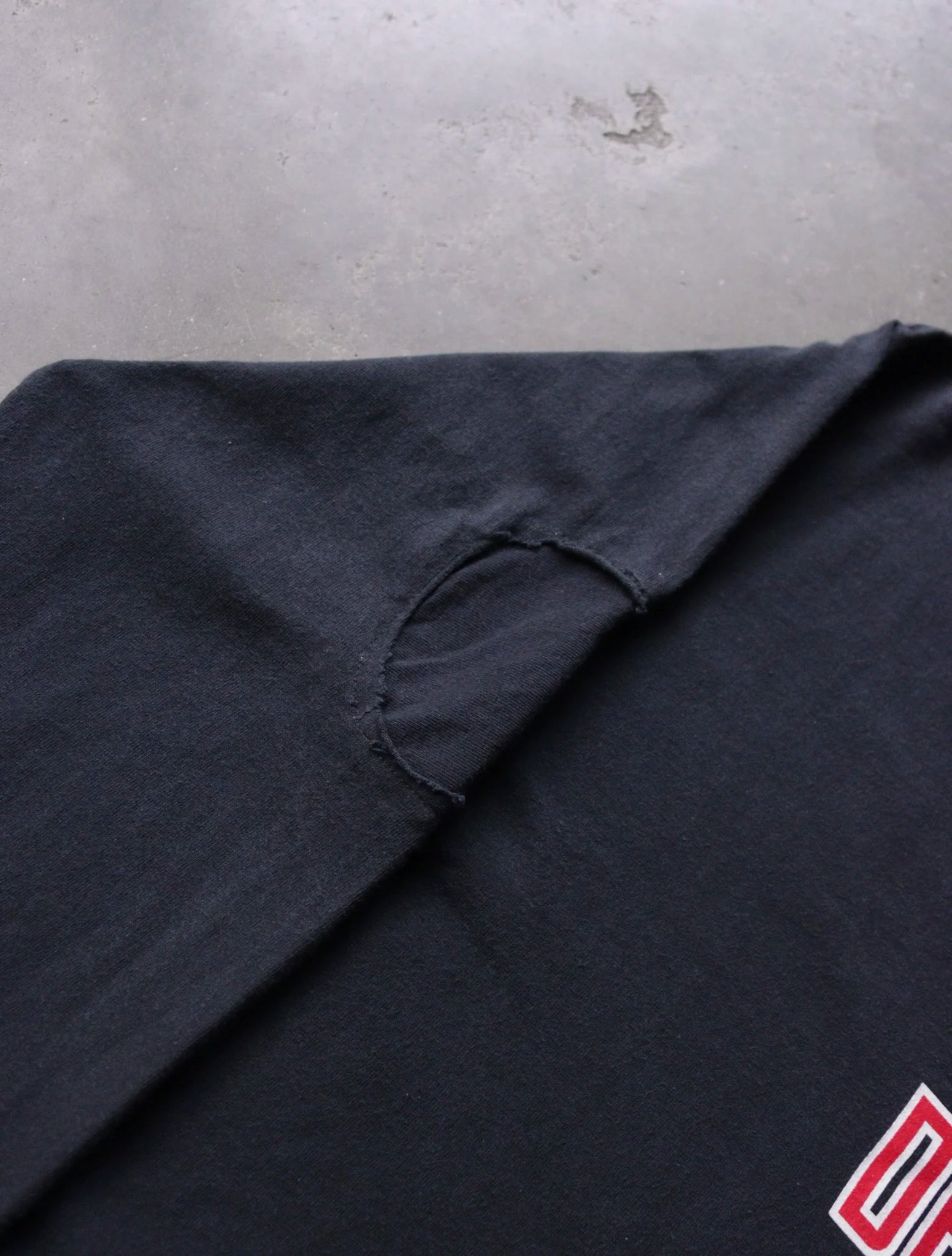 2000S REPAIRED RED STAR L/S DEFTONES TEE
