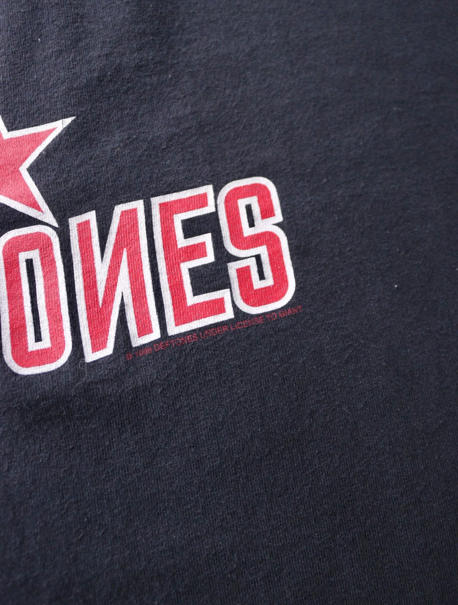 2000S REPAIRED RED STAR L/S DEFTONES TEE