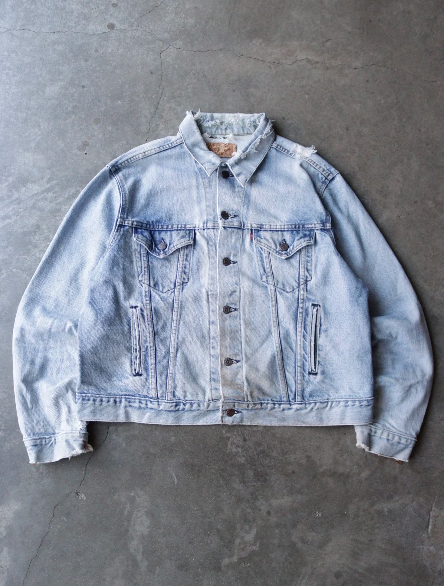 1990S FADED DISTRESSED LEVIS DENIM JACKET