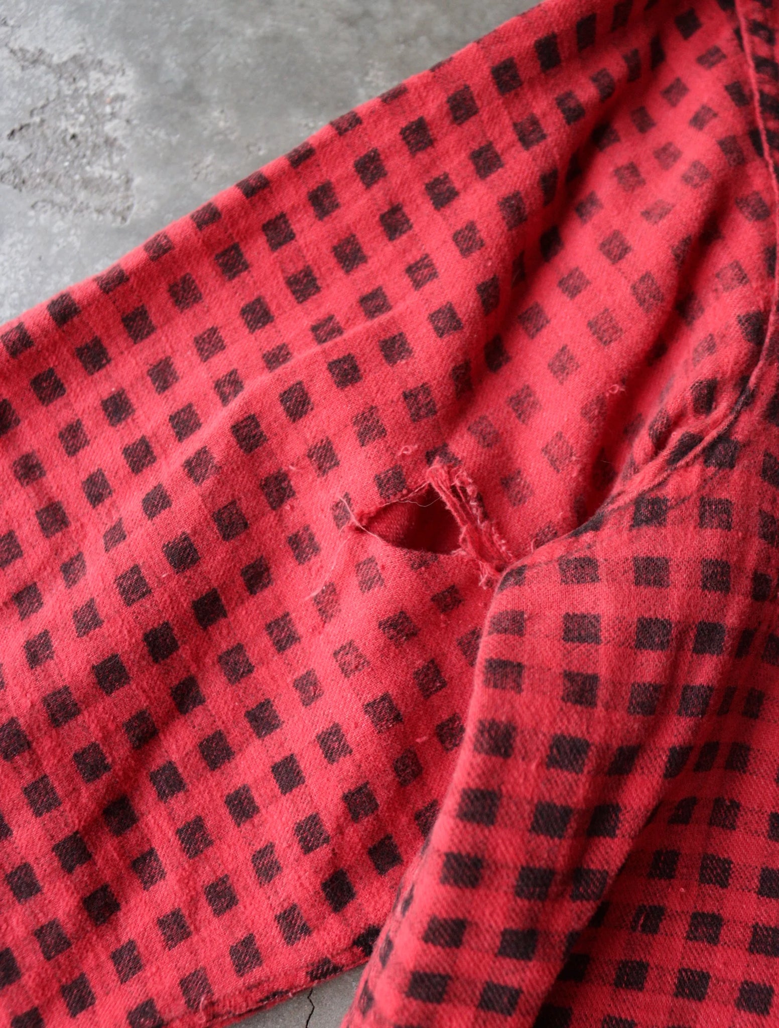 1960S FADED REPAIRED FLANNEL SHIRT