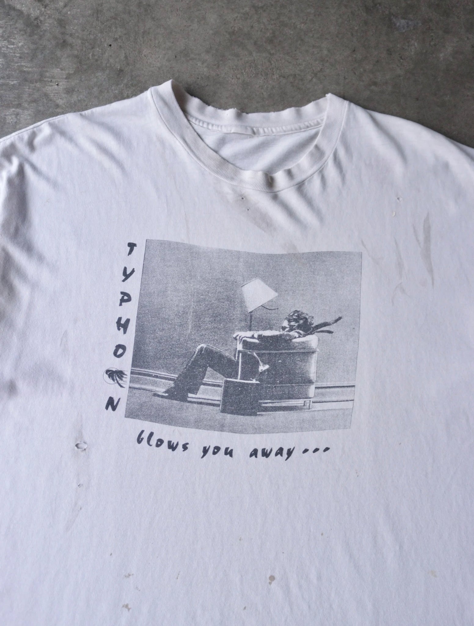 2000S TYPHOON TEE