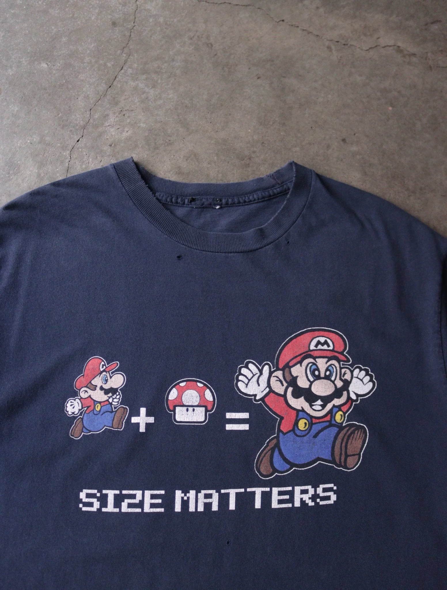 2000S MARIO SIZE MATTERS TEE