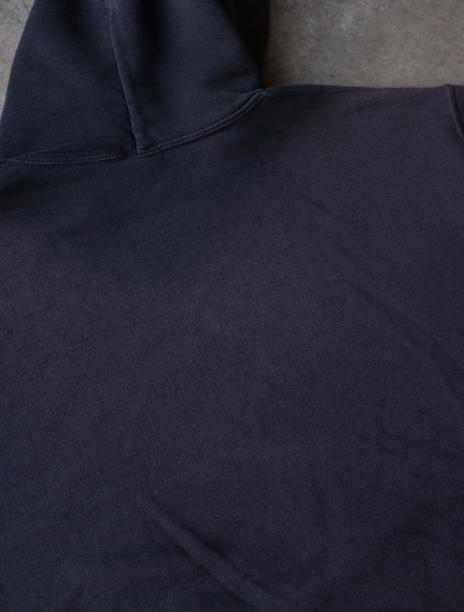 1990S FADED BOXY RUSSELL HOODED SWEATSHIRT