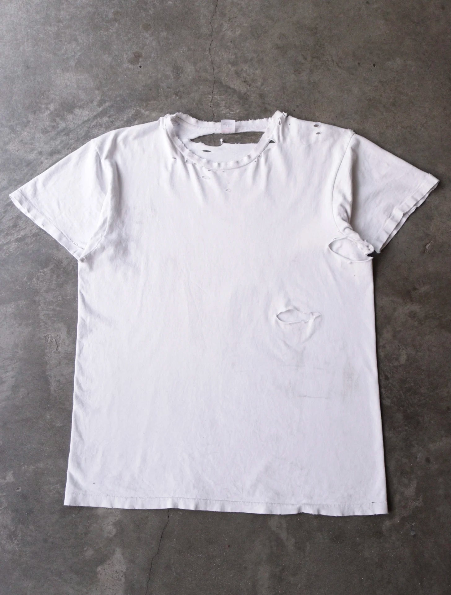 1980S BLANK DISTRESSED TEE
