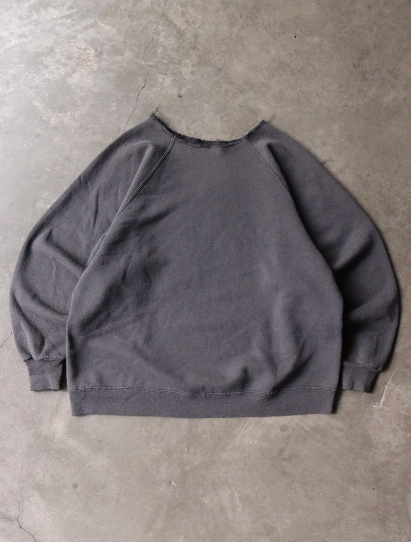 1990S FADED RAGLAN SWEATSHIRT