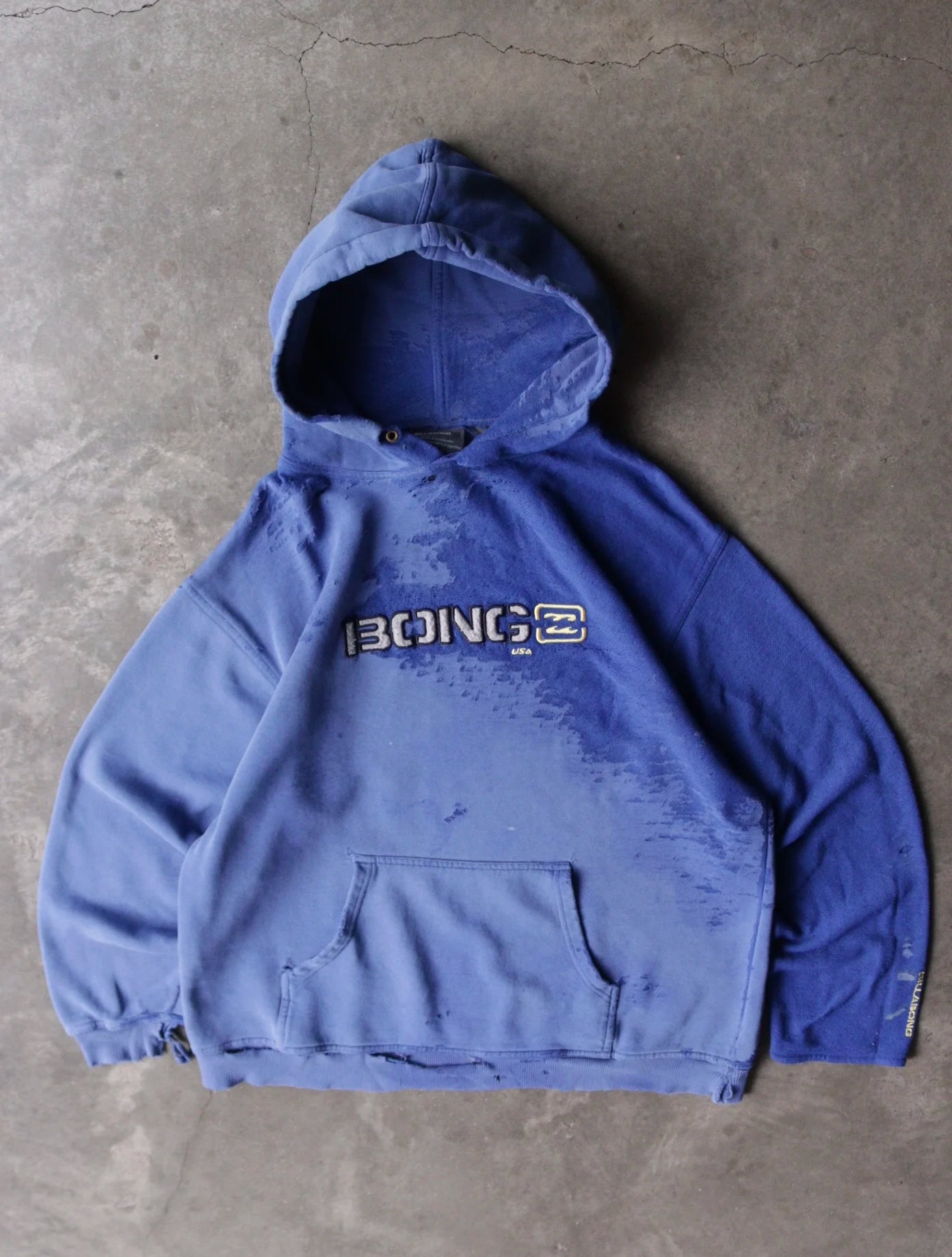 2000S DISTRESSED BILLABONG HOODED SWEATSHIRT