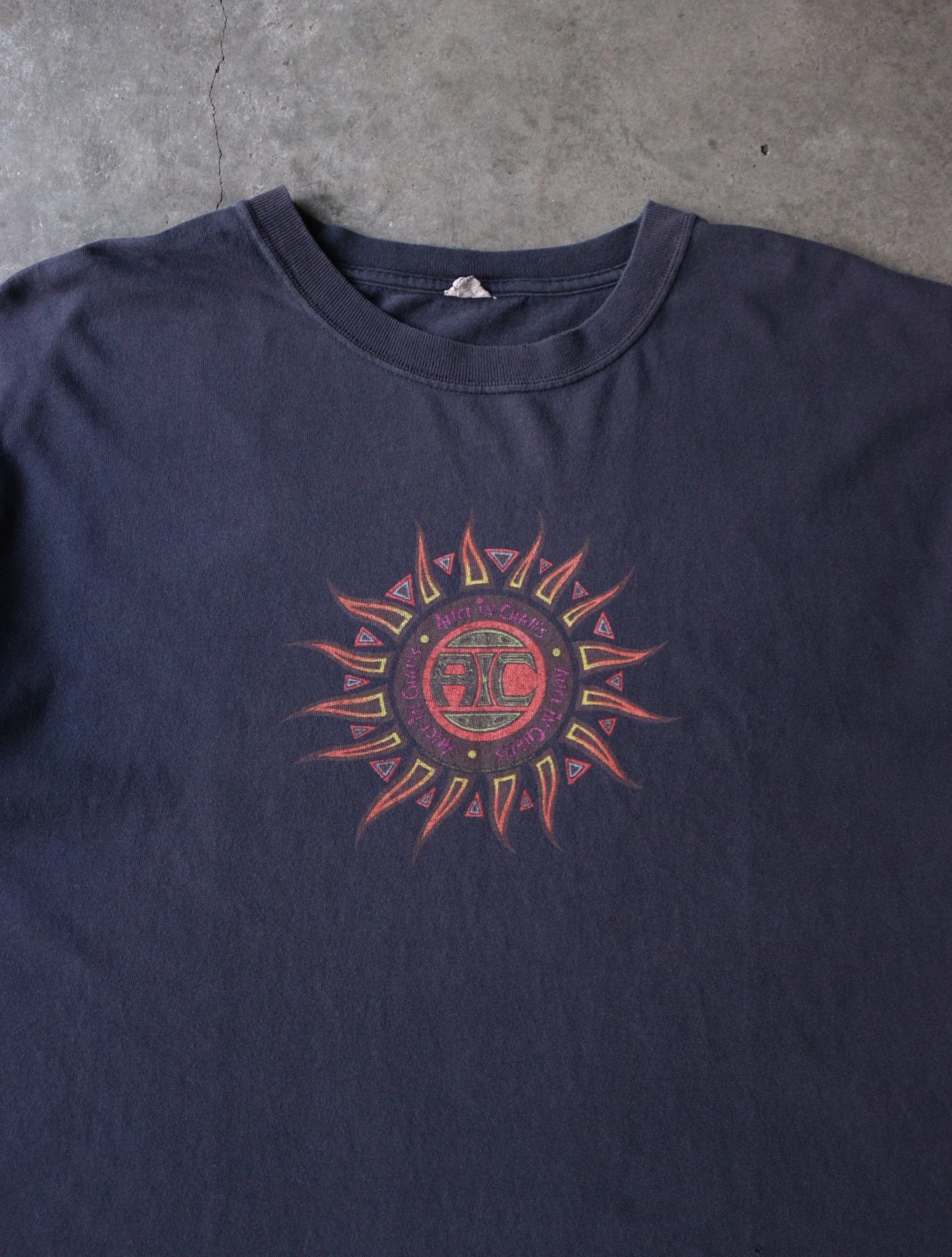2000S SUN FADED ALICE IN CHAINS TEE