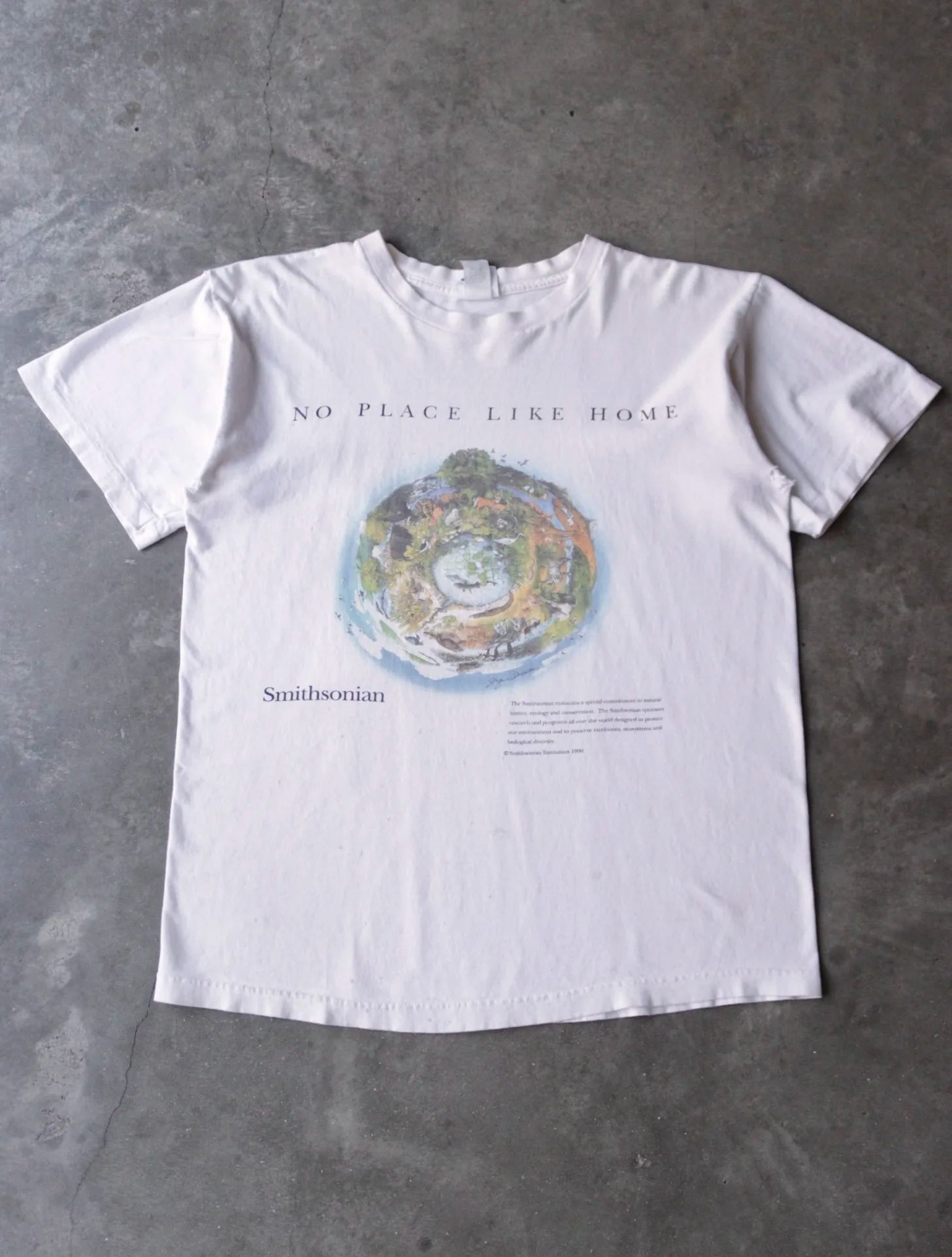 2000S SMITHSONIAN TEE