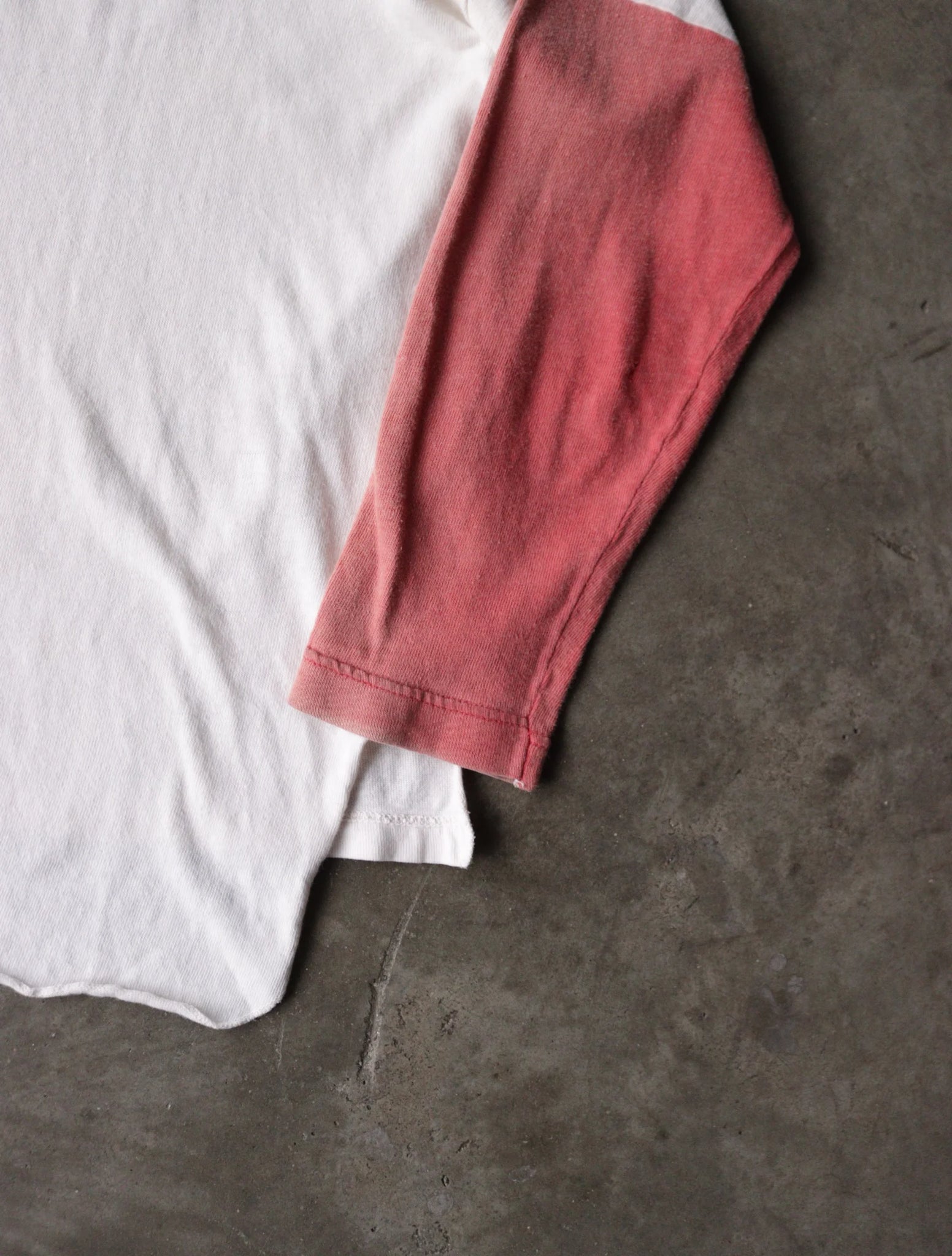 1940S RED SLEEVE BASEBALL JERSEY