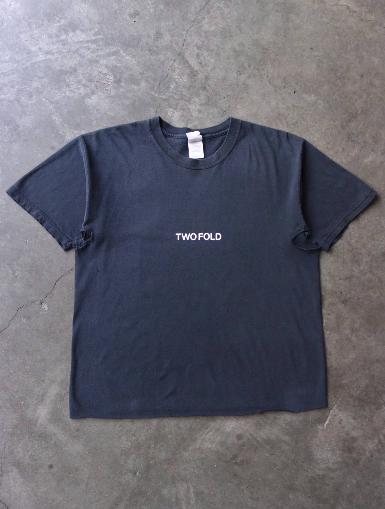 1990S BLANK DISTRESSED TWO FOLD TEE