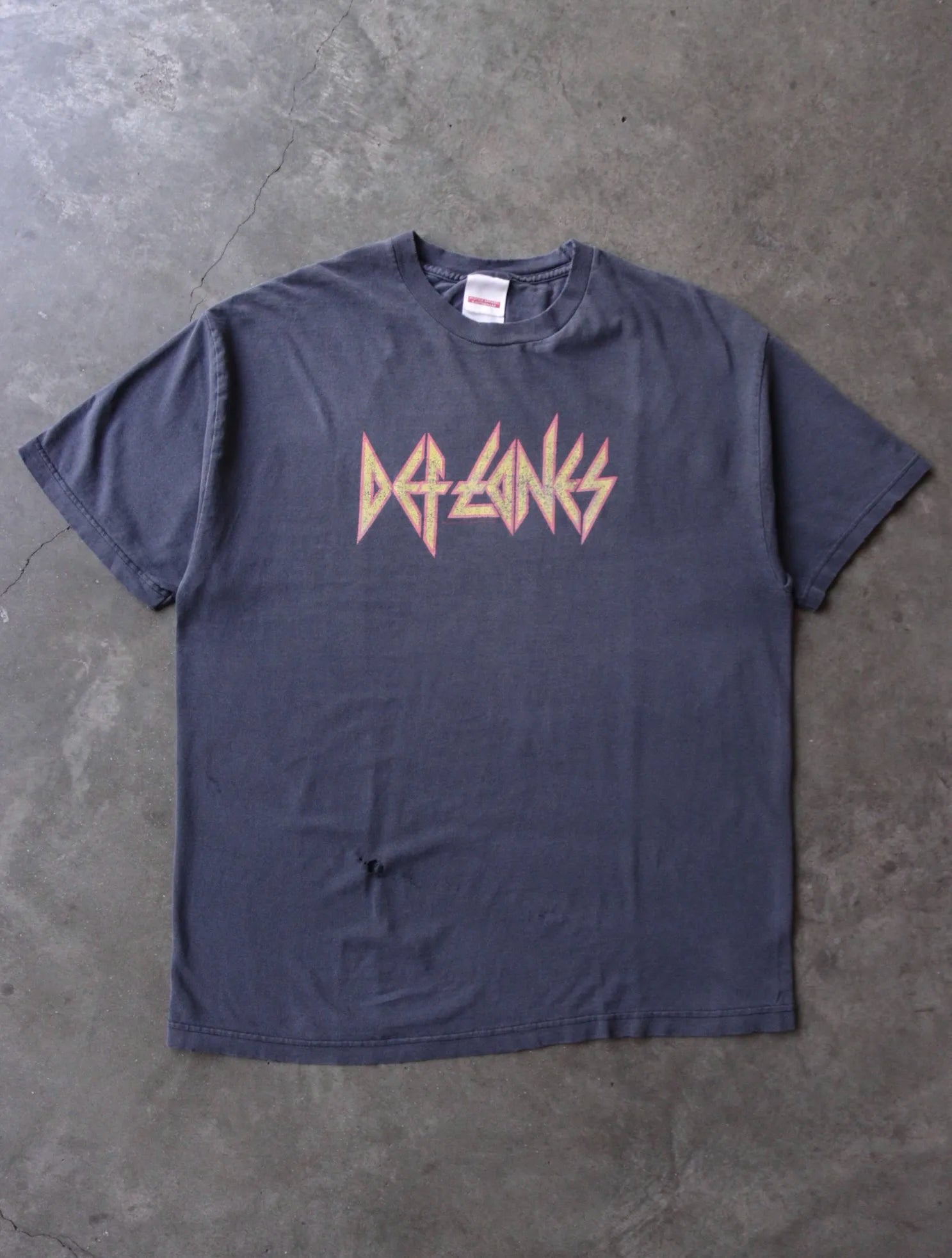 2000S FADED DEFTONES 80'S TEE