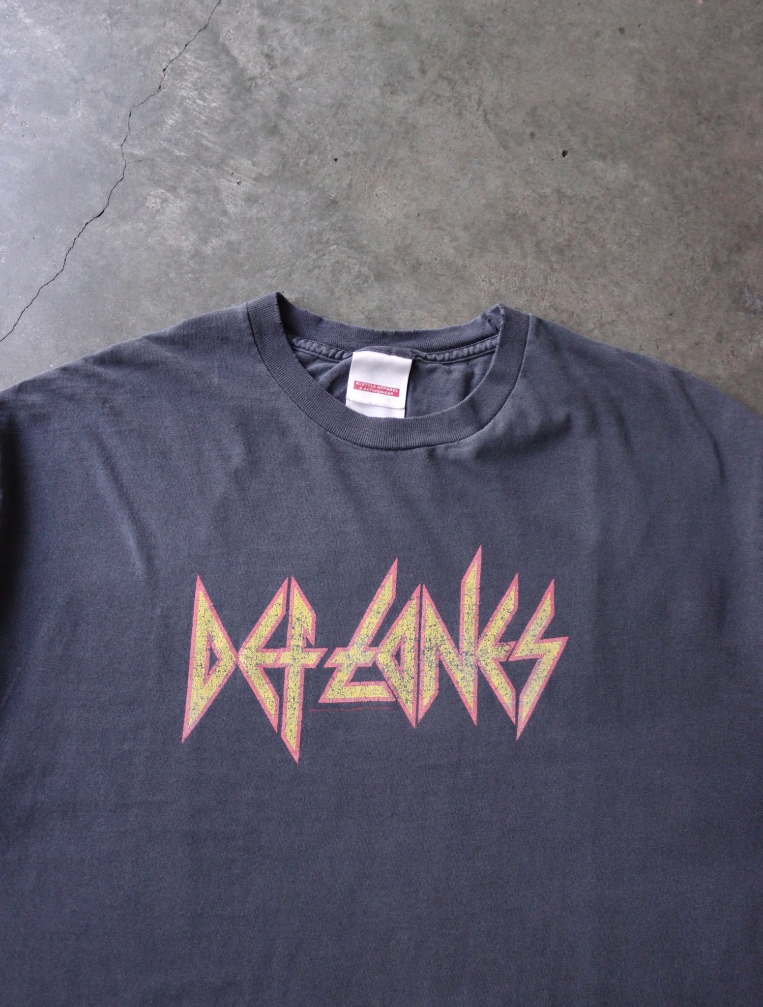 2000S FADED DEFTONES 80'S TEE