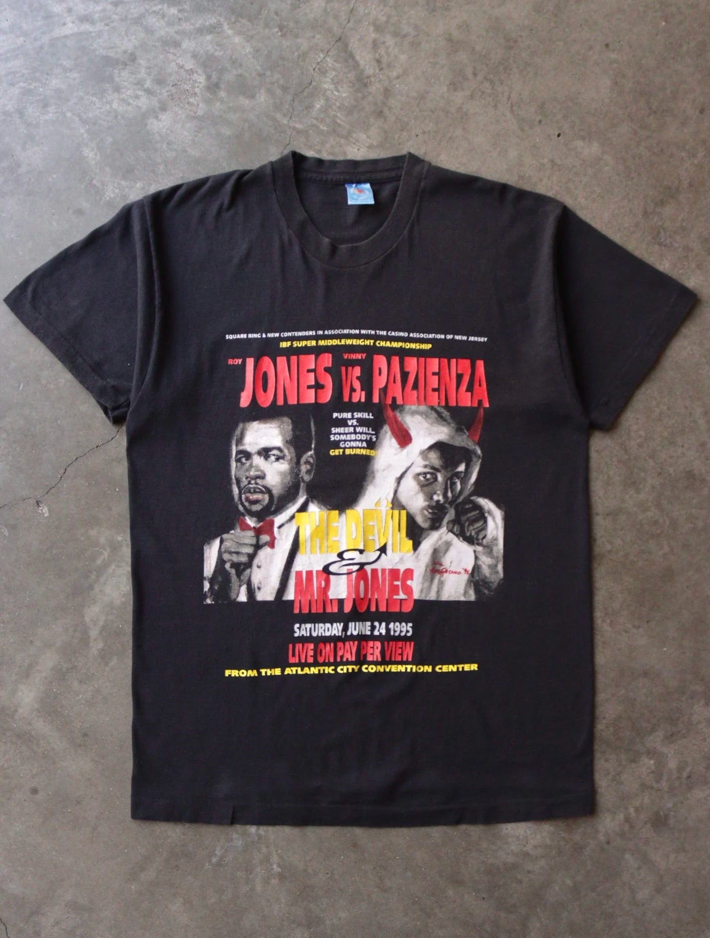1990S JONES VS PAZIENZA TEE