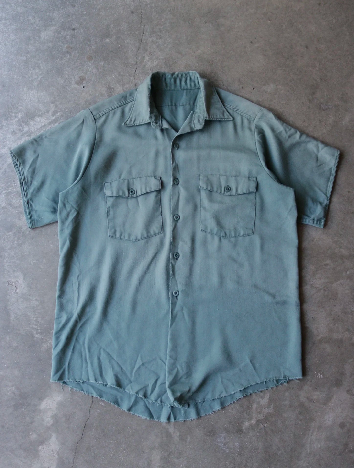 1990S FADED BUTTON UP SHIRT