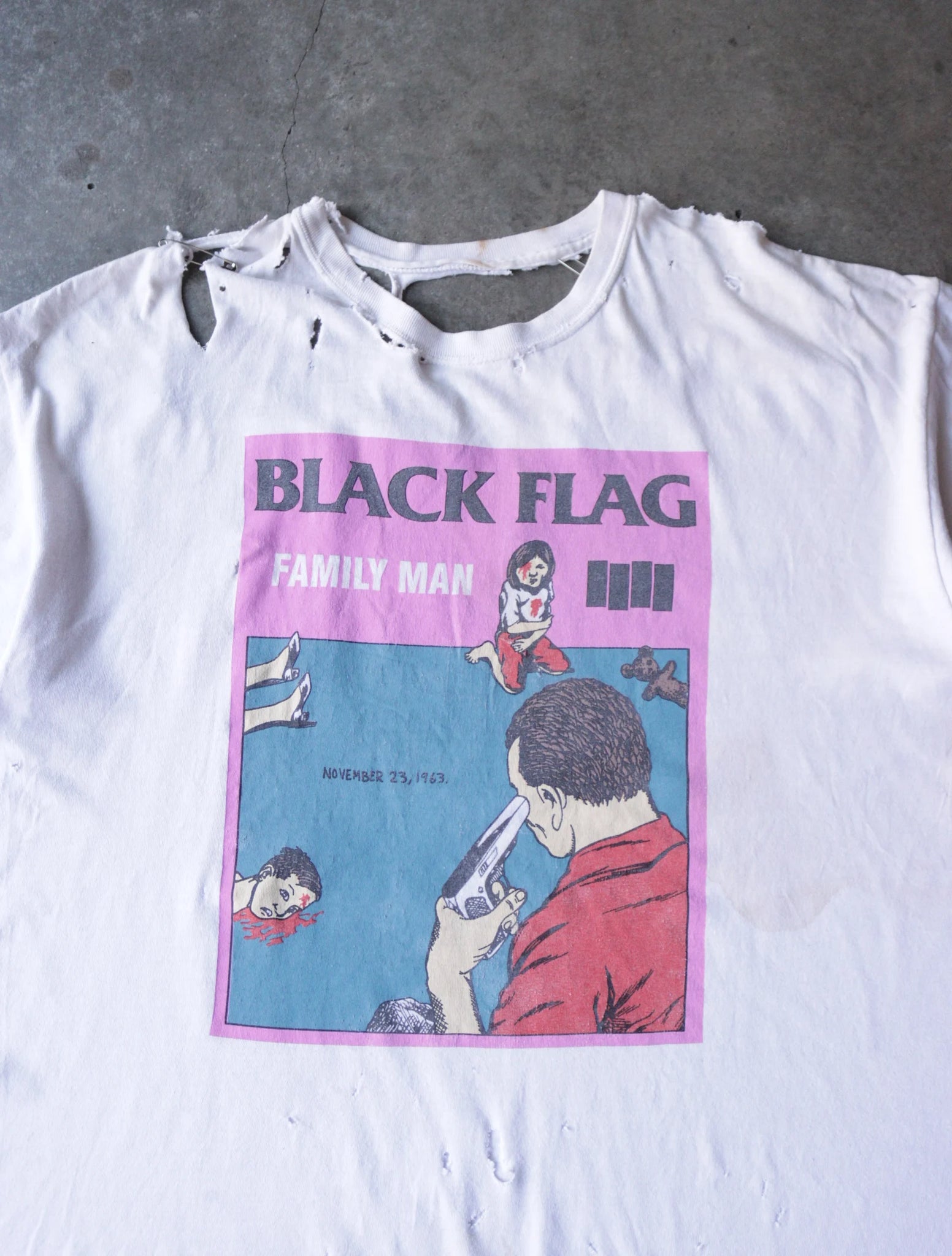 1990S BLACK FLAG FAMILY MAN BAND TEE