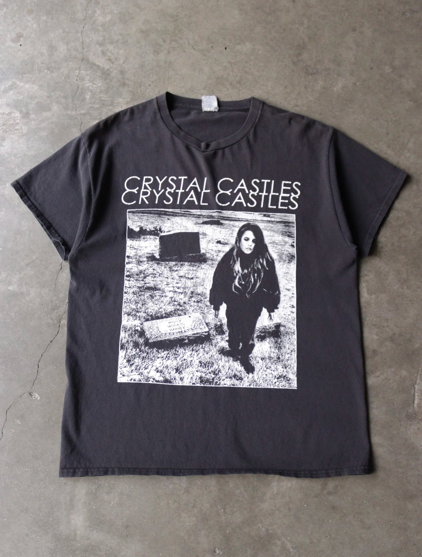 2010S CRYSTAL CASTLES II BAND TEE