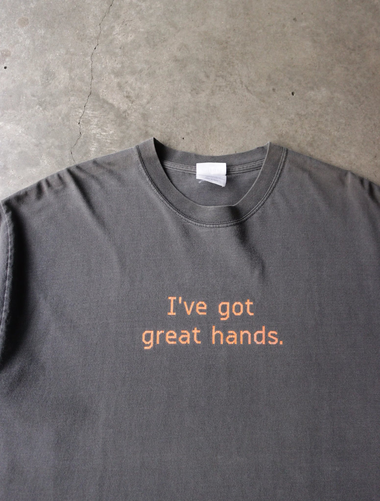 2000S GREAT HANDS TEE