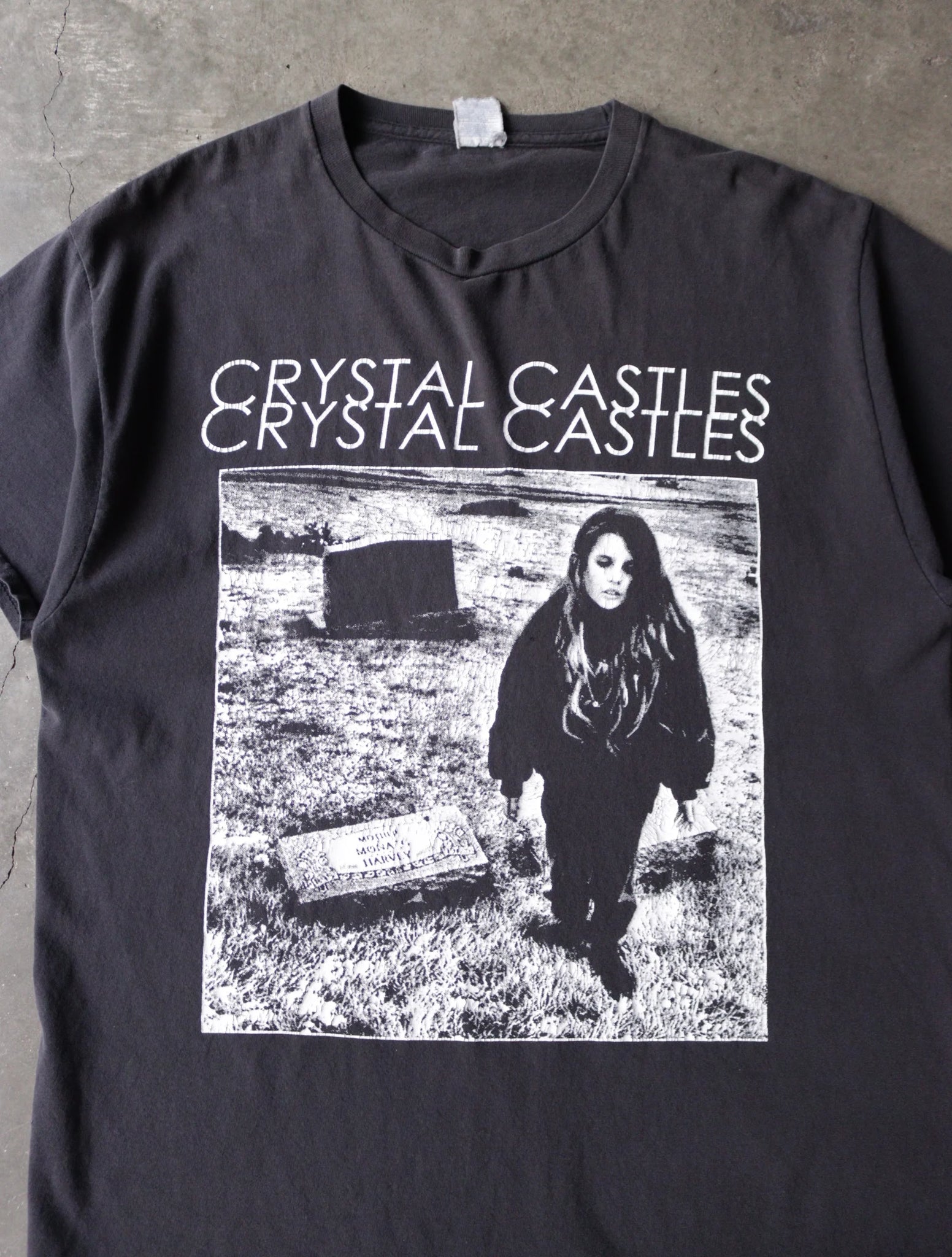 2010S CRYSTAL CASTLES II BAND TEE