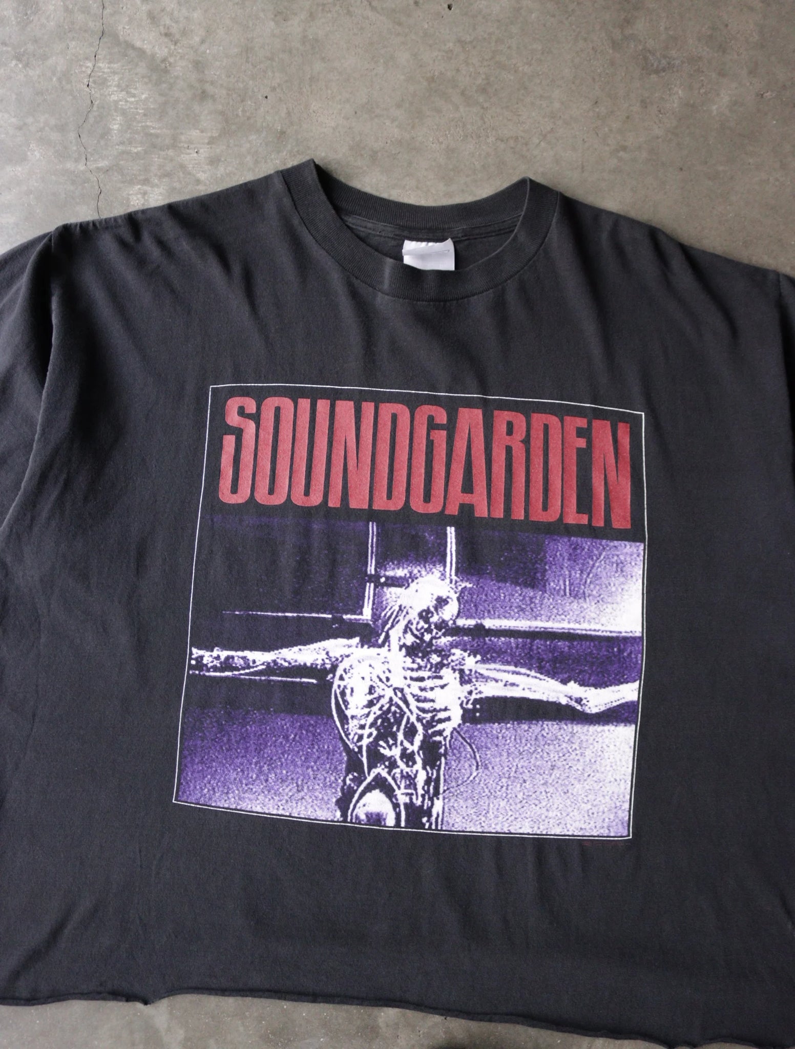 1990S SOUNDGARDEN JESUS POSE CROPPED TEE