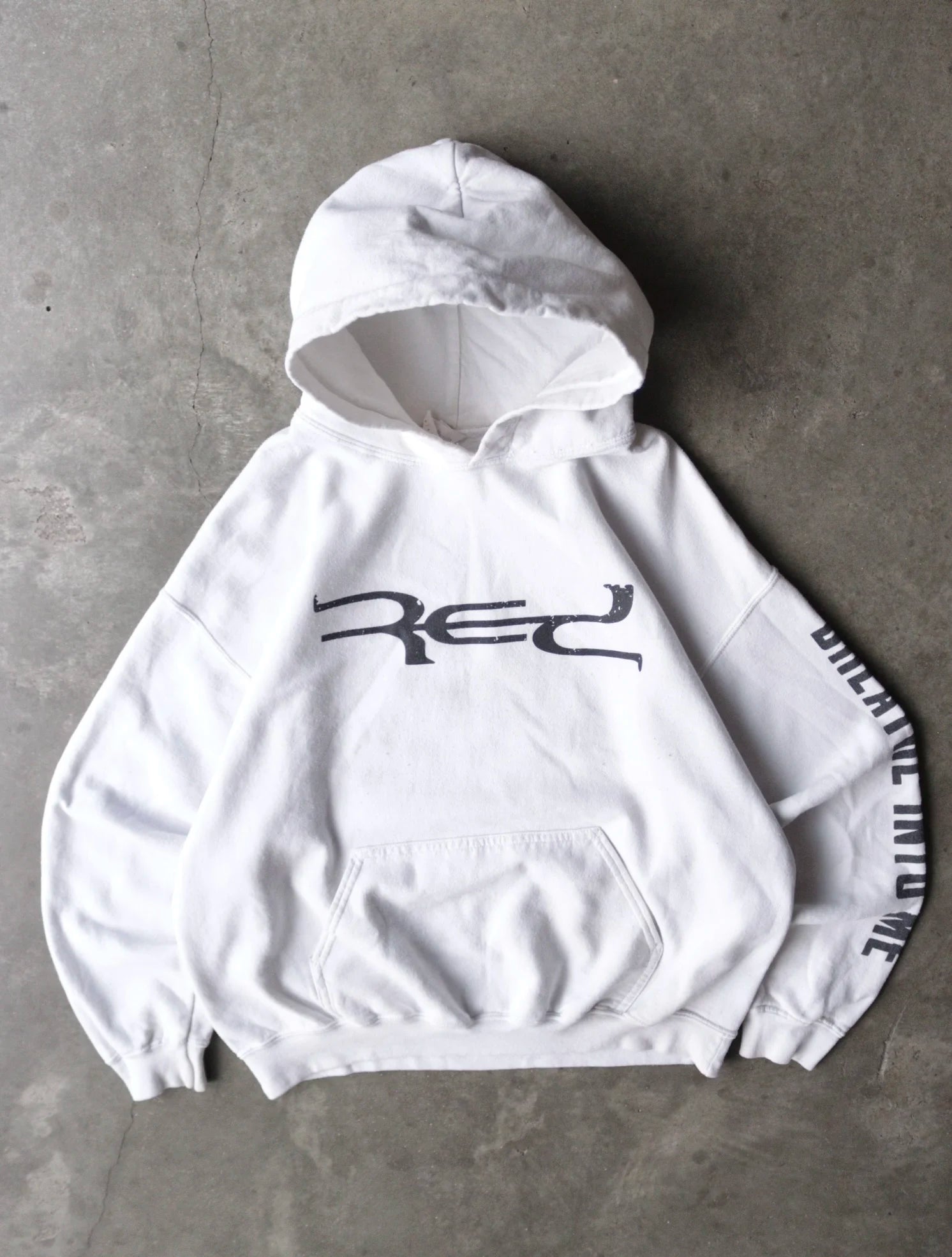 2000S BREATHE INTO ME SWEATSHIRT