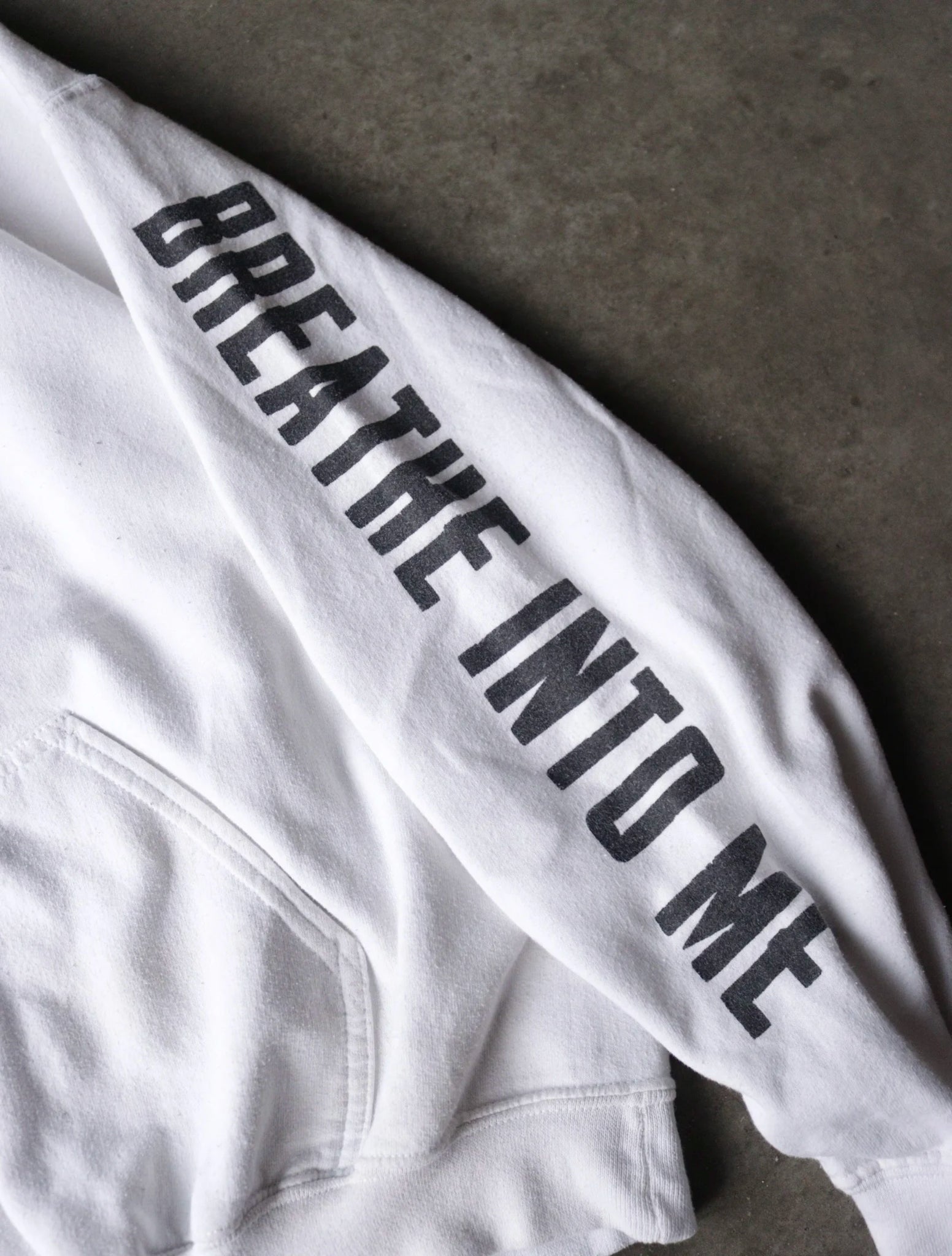 2000S BREATHE INTO ME SWEATSHIRT