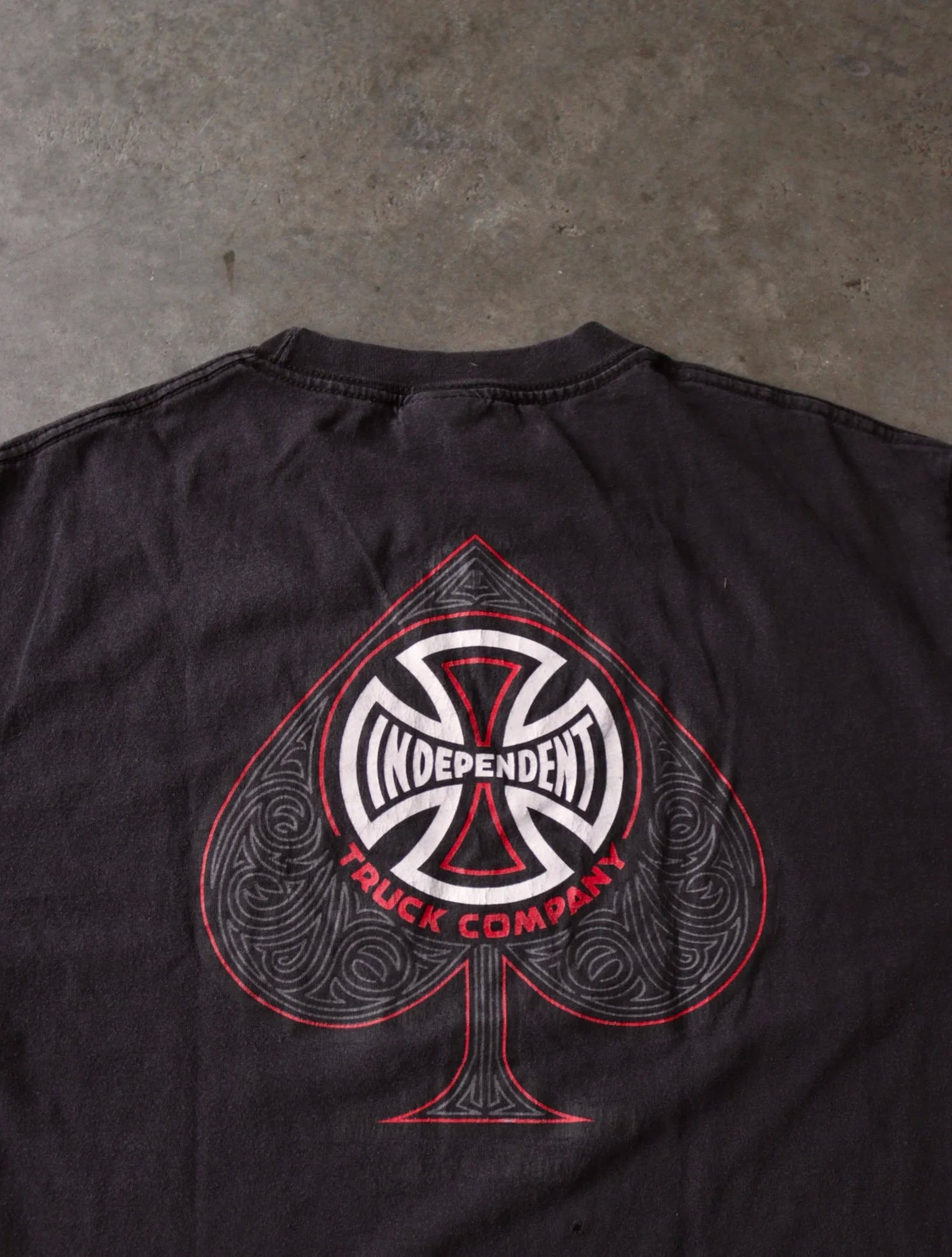 2000S INDEPENDENT SKATEBOARDS CARD TEE