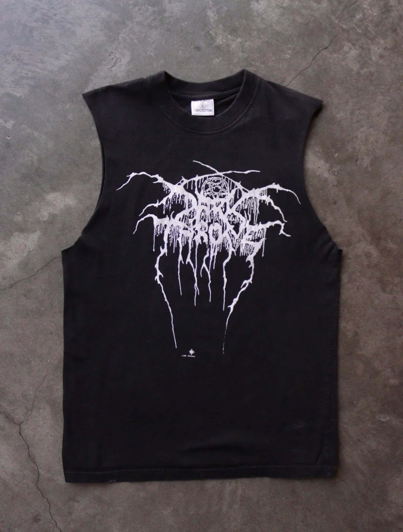 2000S CHOPPED DARK THRONE TEE