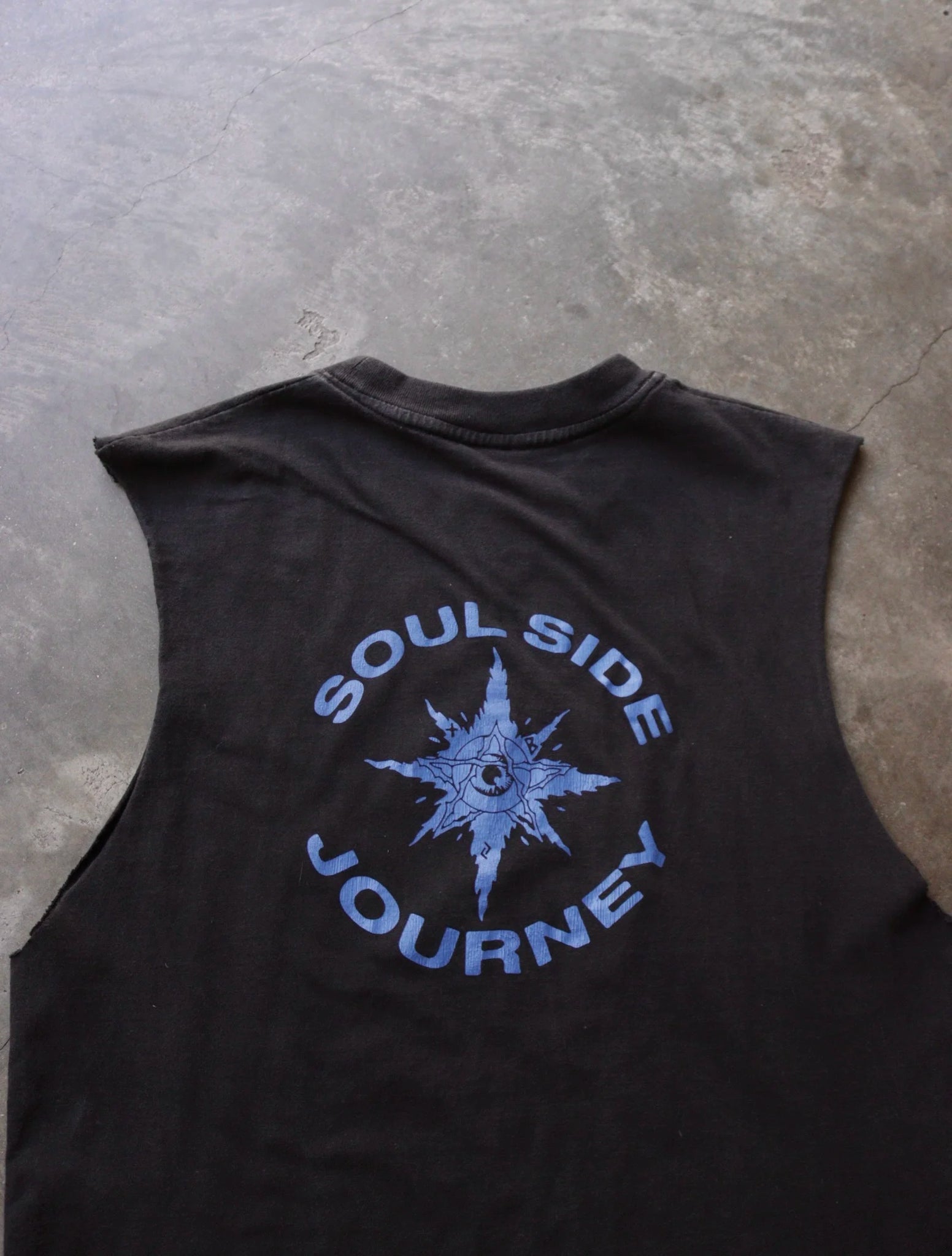 2000S CHOPPED DARK THRONE TEE