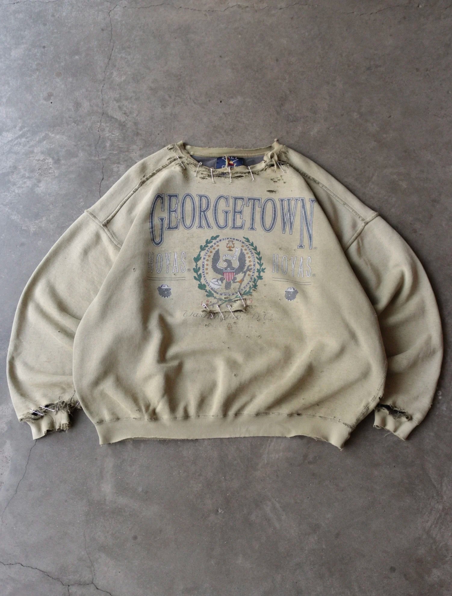 1990S THRASHED GEORGETOWN SWEATSHIRT