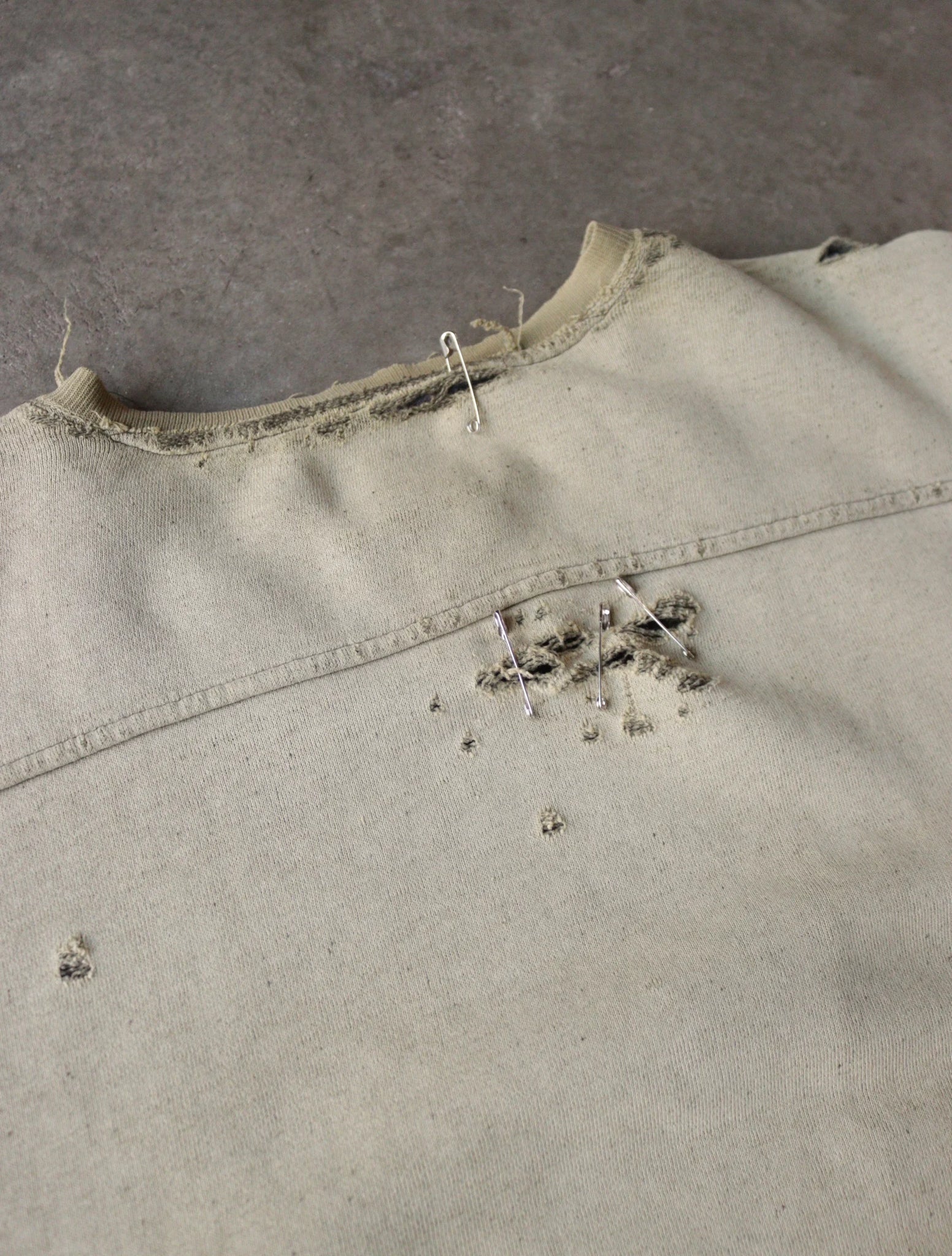 1990S THRASHED GEORGETOWN SWEATSHIRT