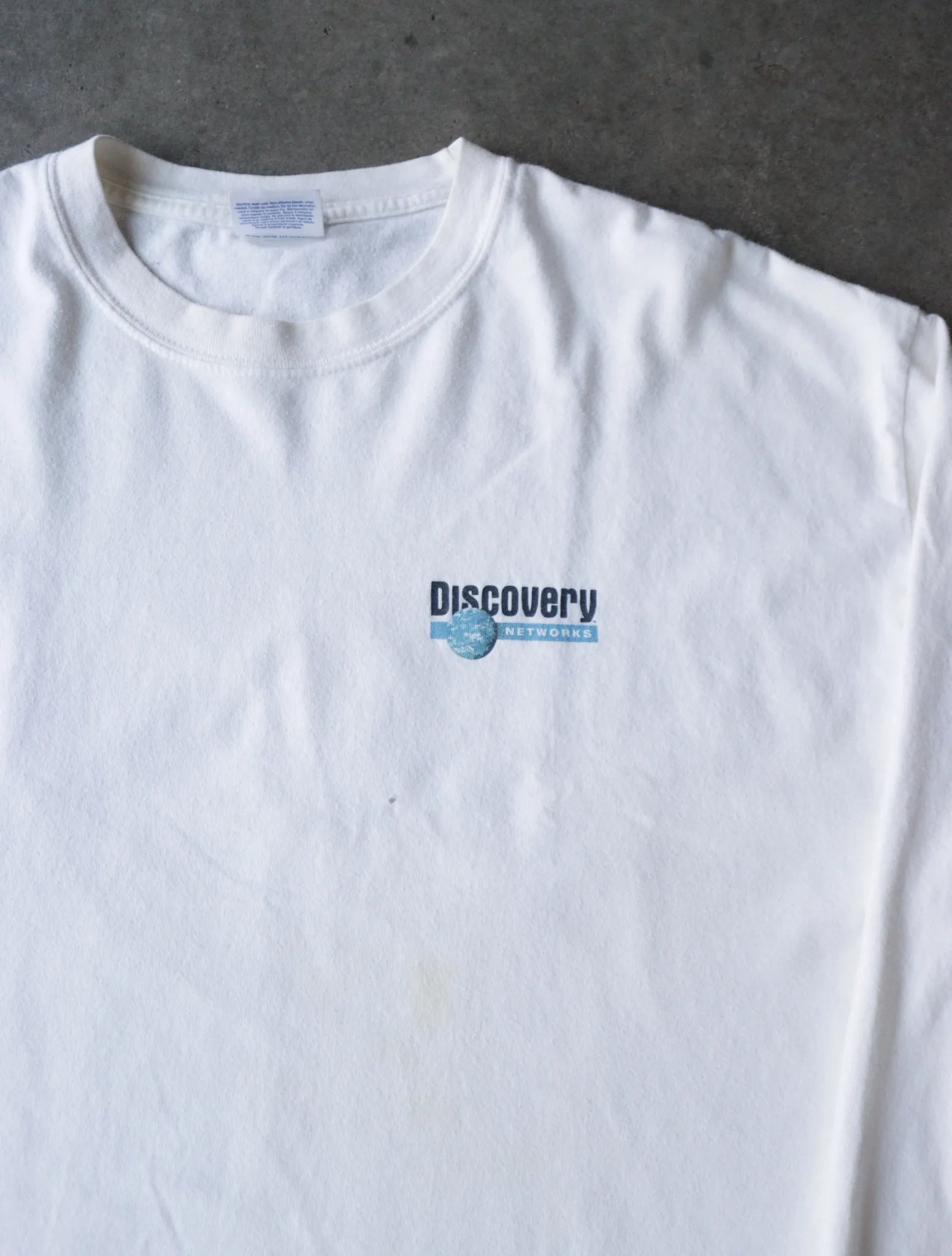 2000S DISCOVERY CHANNEL L/S TEE