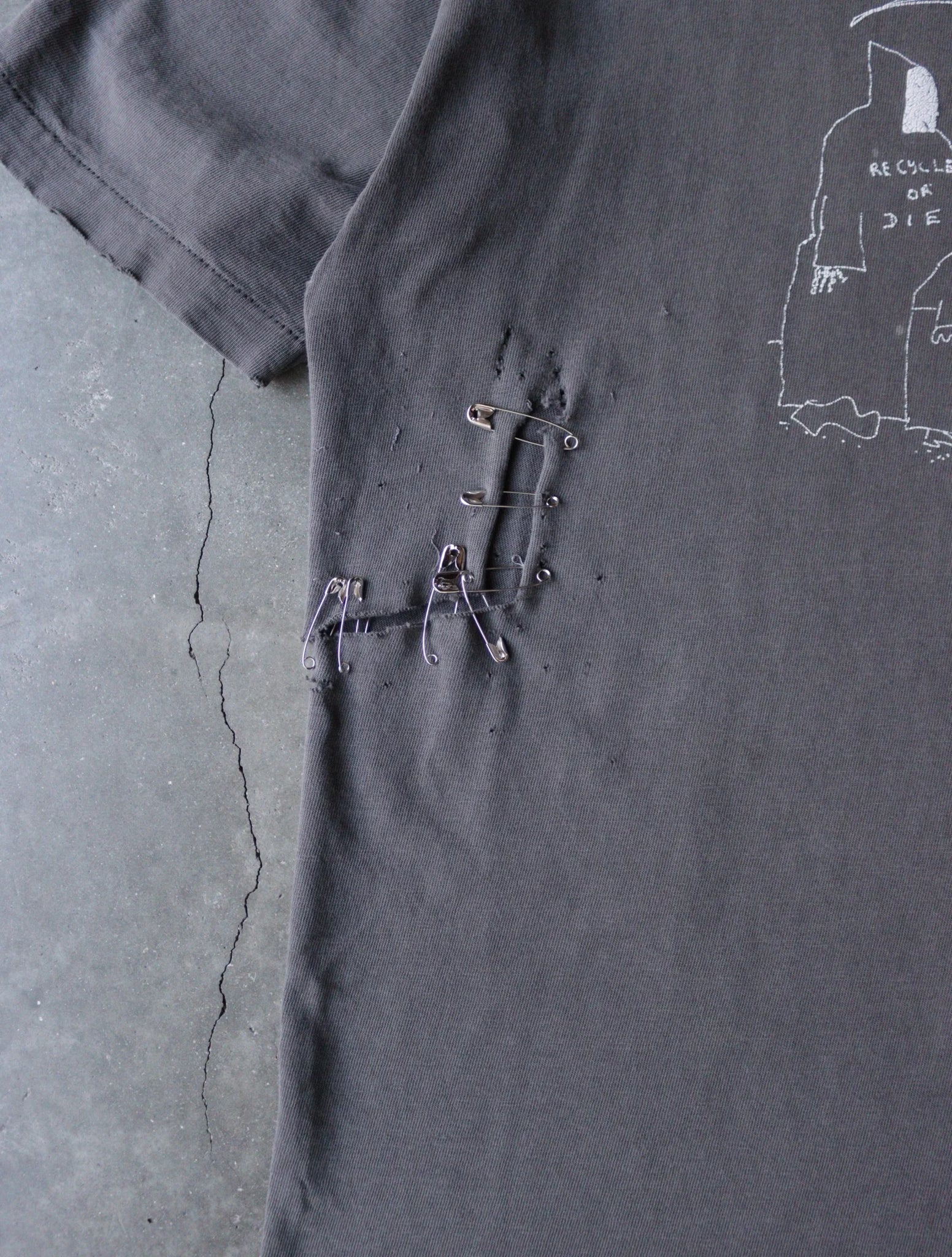 1990S FADED RECYCLE OR DIE TEE