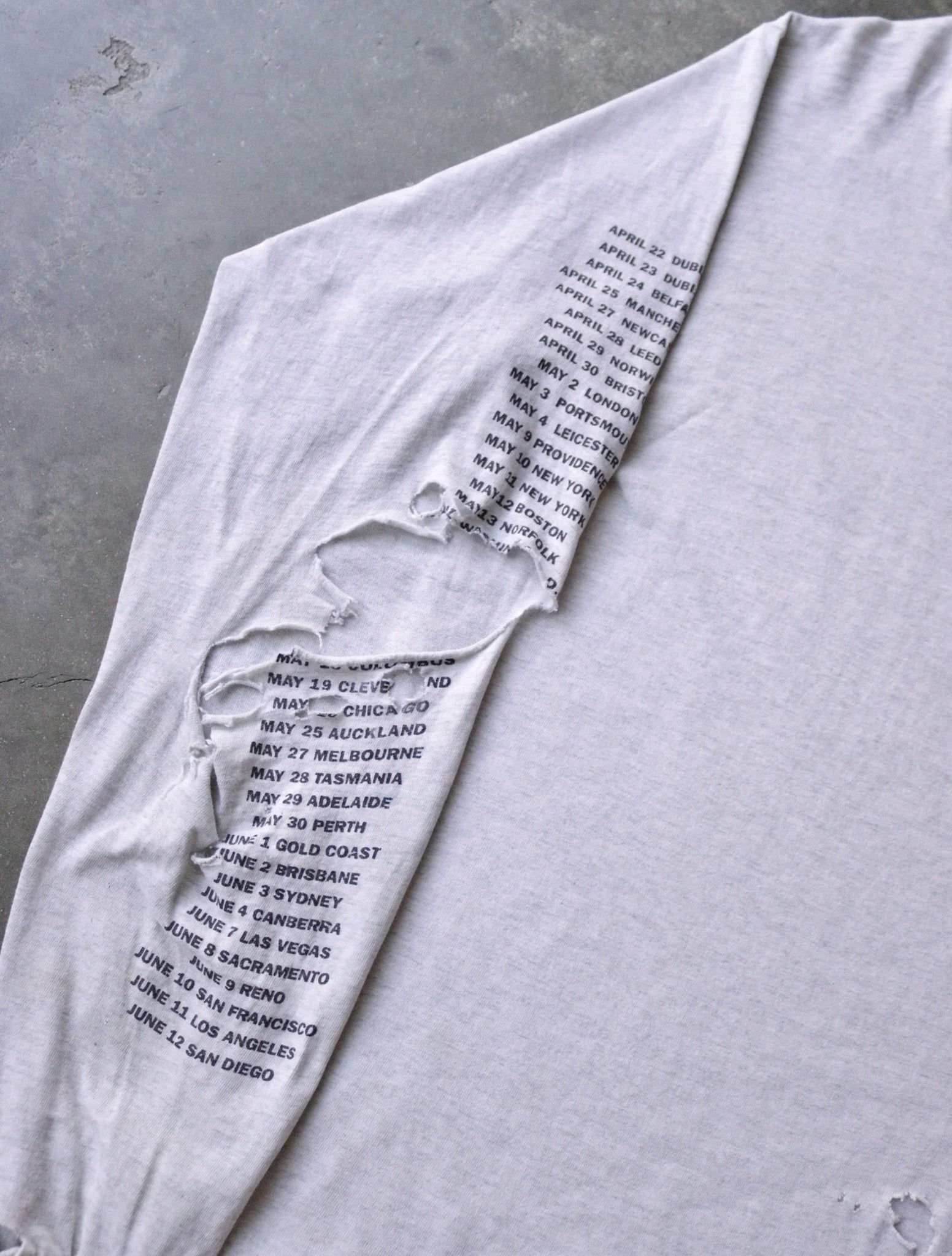 1990S DISTRESSED SEARCH AND DESTROY L/ TEE