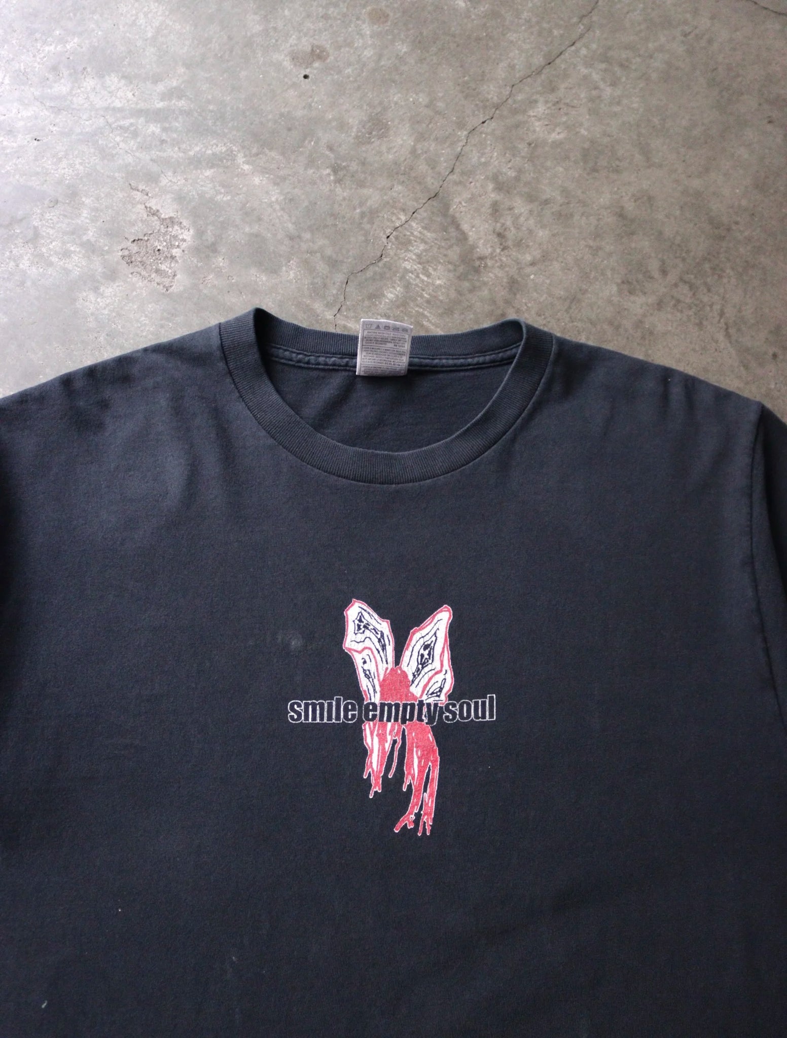 2000S SMILE EMPTY SOUL TEE