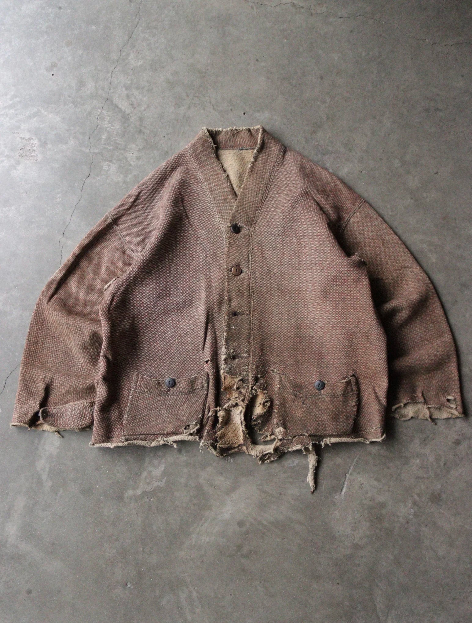1940S THRASHED CARDIGAN