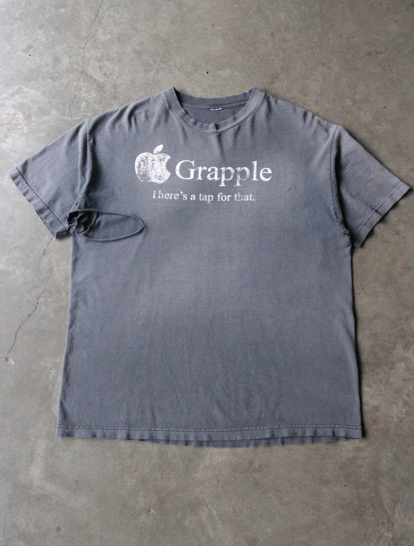 1990S FADED GRAPPLE TEE