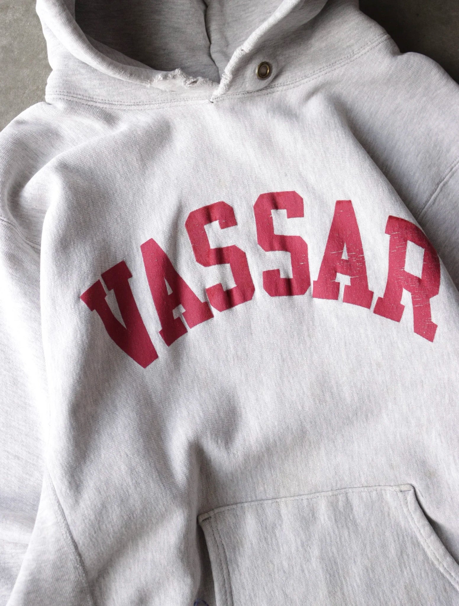 1980S REVERSE WEAVE VASSAR HOODED SWEATSHIRT