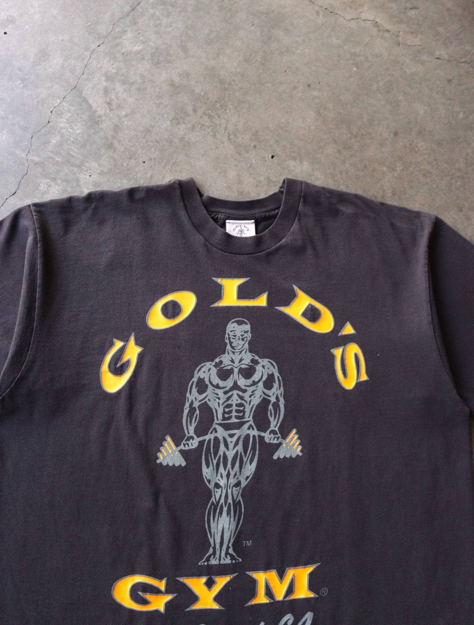 2000S GOLD'S GYM TEE